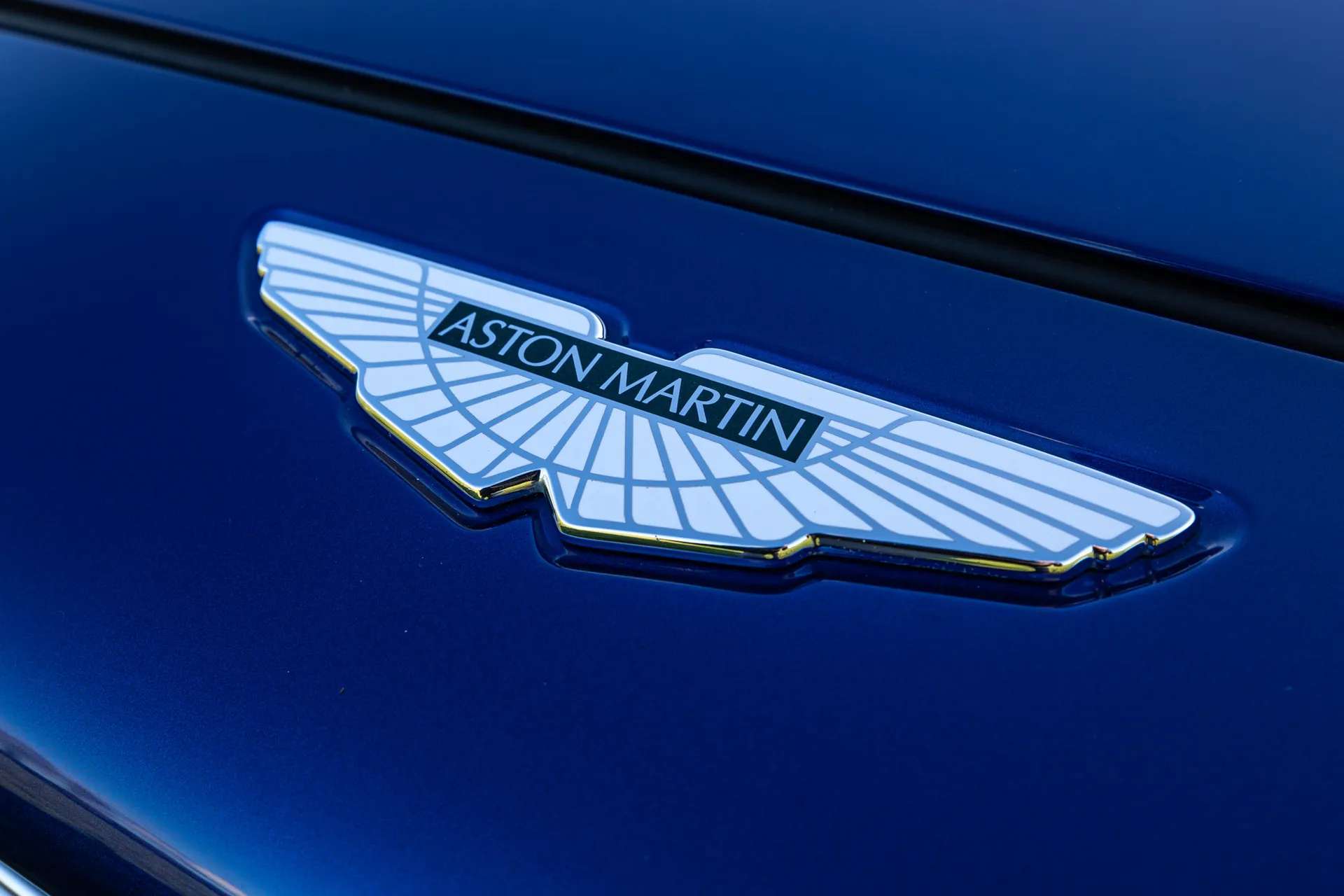 2023 ASTON MARTIN DBX 2023 ASTON MARTIN DBX