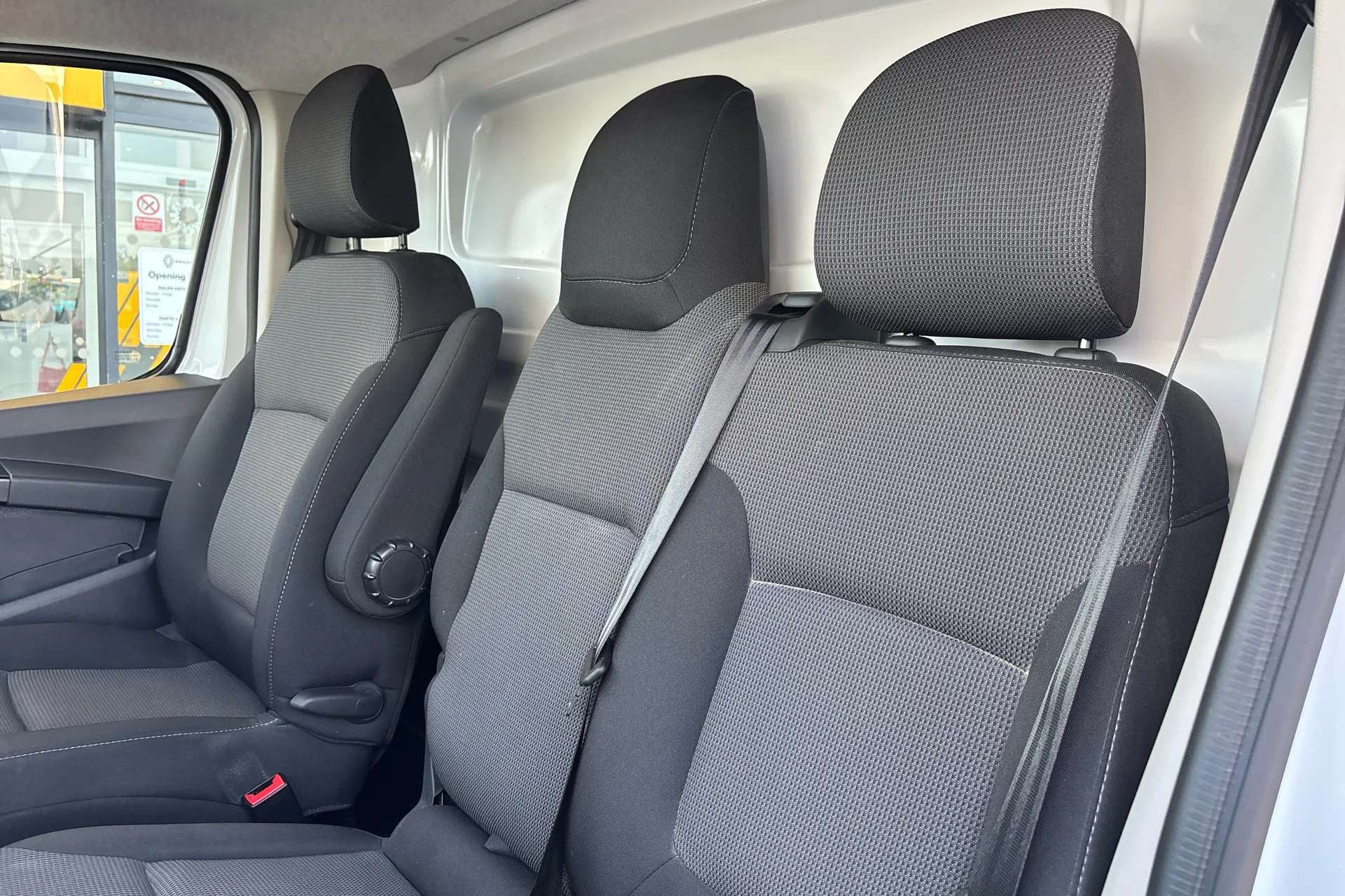 2024 RENAULT TRAFIC 2024 RENAULT TRAFIC