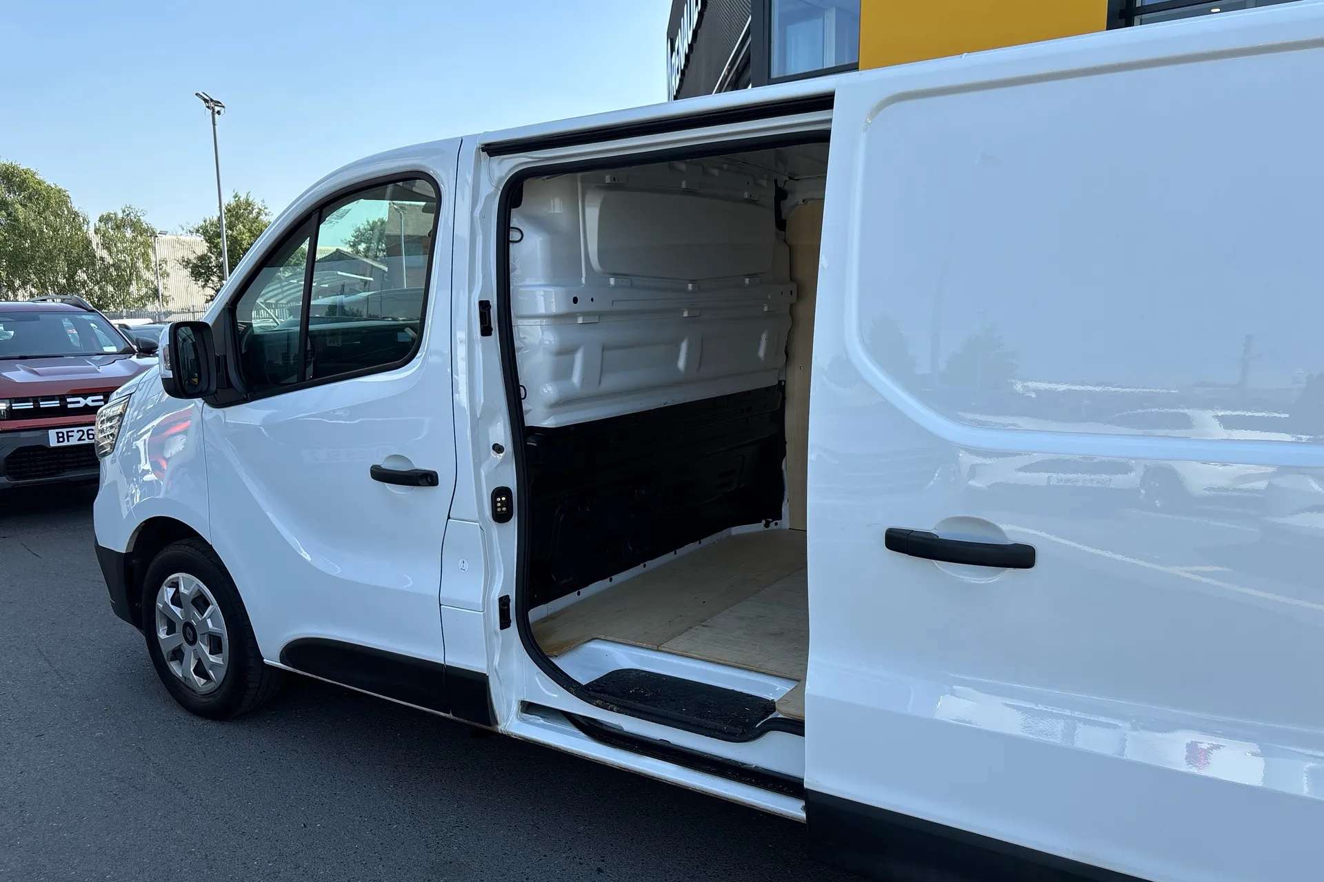 2024 RENAULT TRAFIC 2024 RENAULT TRAFIC