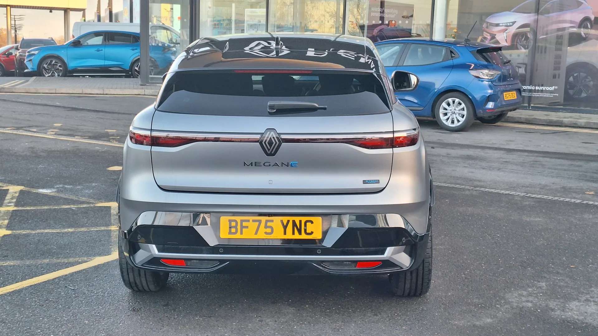 2025 RENAULT MEGANE E-TECH 2025 RENAULT MEGANE E-TECH