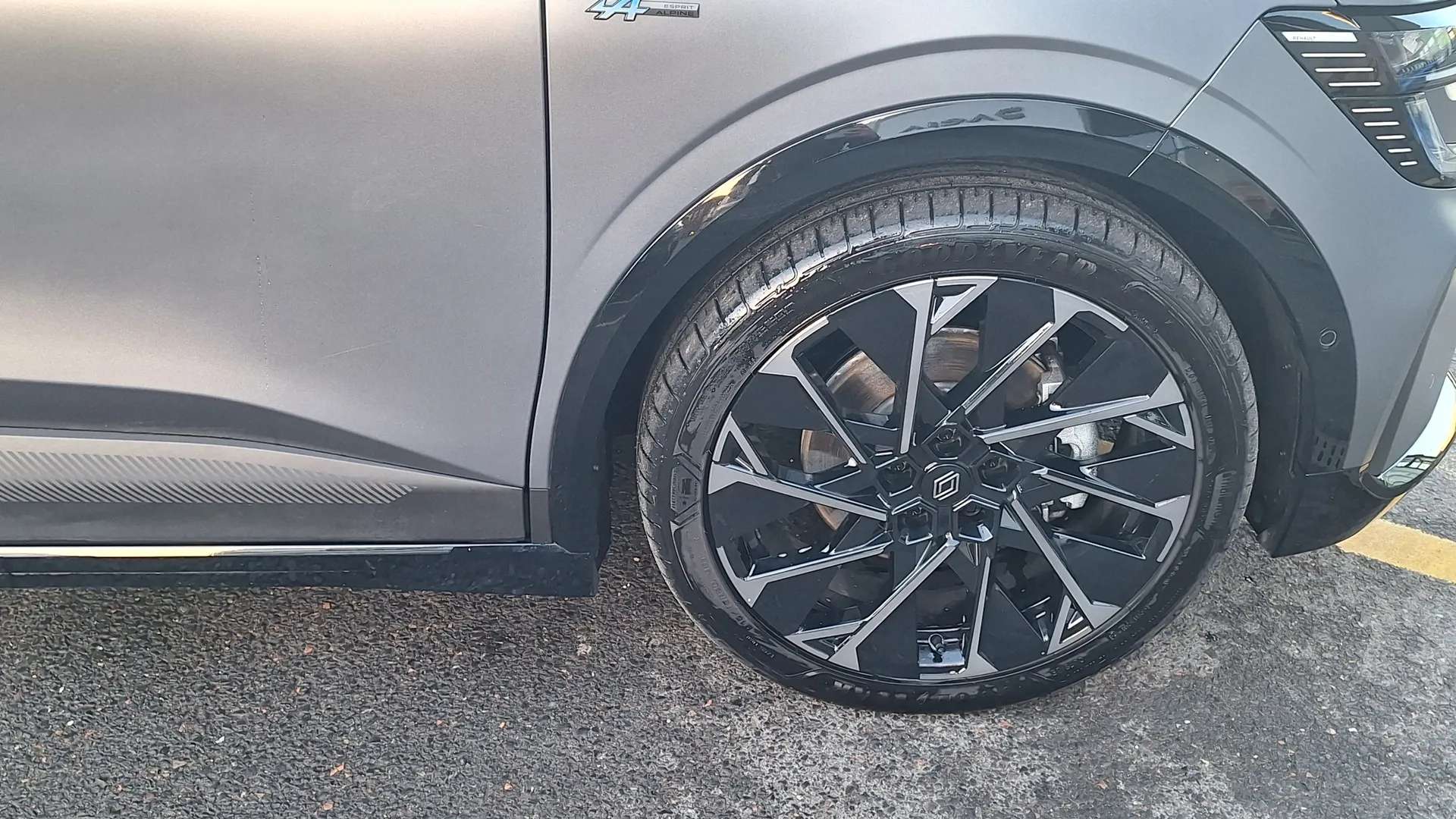 2025 RENAULT MEGANE E-TECH 2025 RENAULT MEGANE E-TECH