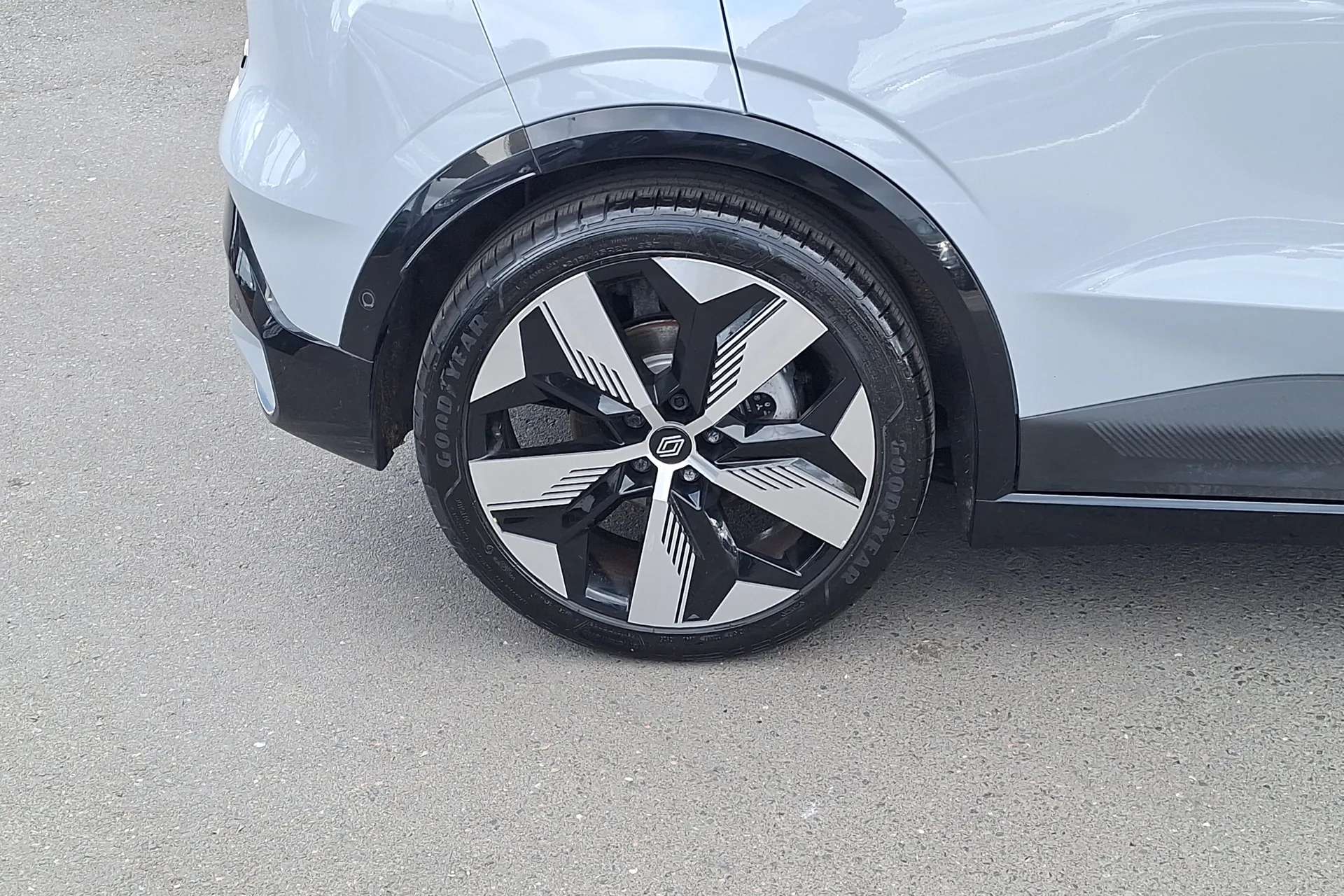 A 2024 RENAULT MEGANE E-TECH EV60 160kW Techno Comfort Range 60kWh 5dr Auto A 2024 RENAULT MEGANE E-TECH EV60 160kW Techno Comfort Range 60kWh 5dr Auto