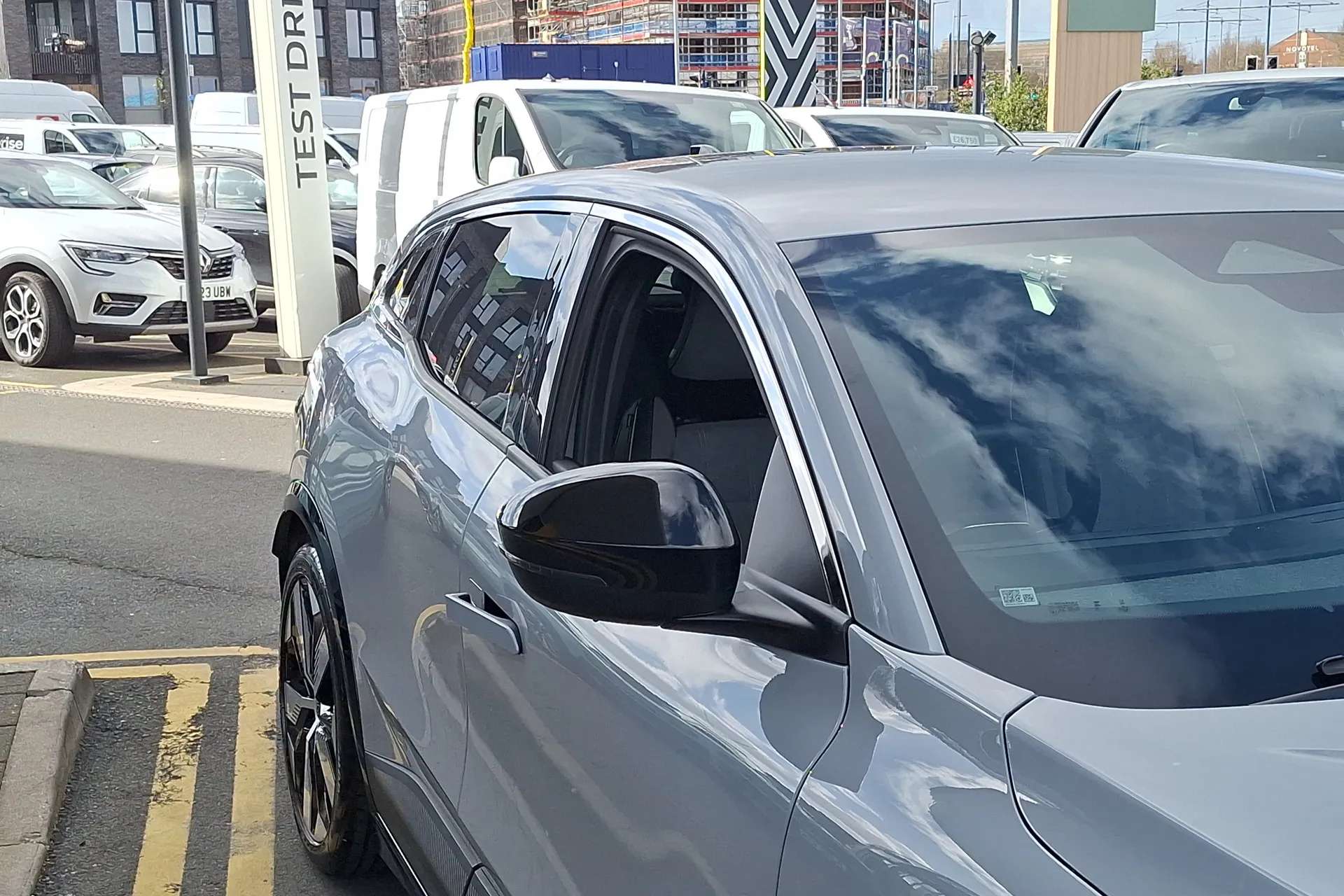 2024 RENAULT MEGANE E-TECH 2024 RENAULT MEGANE E-TECH