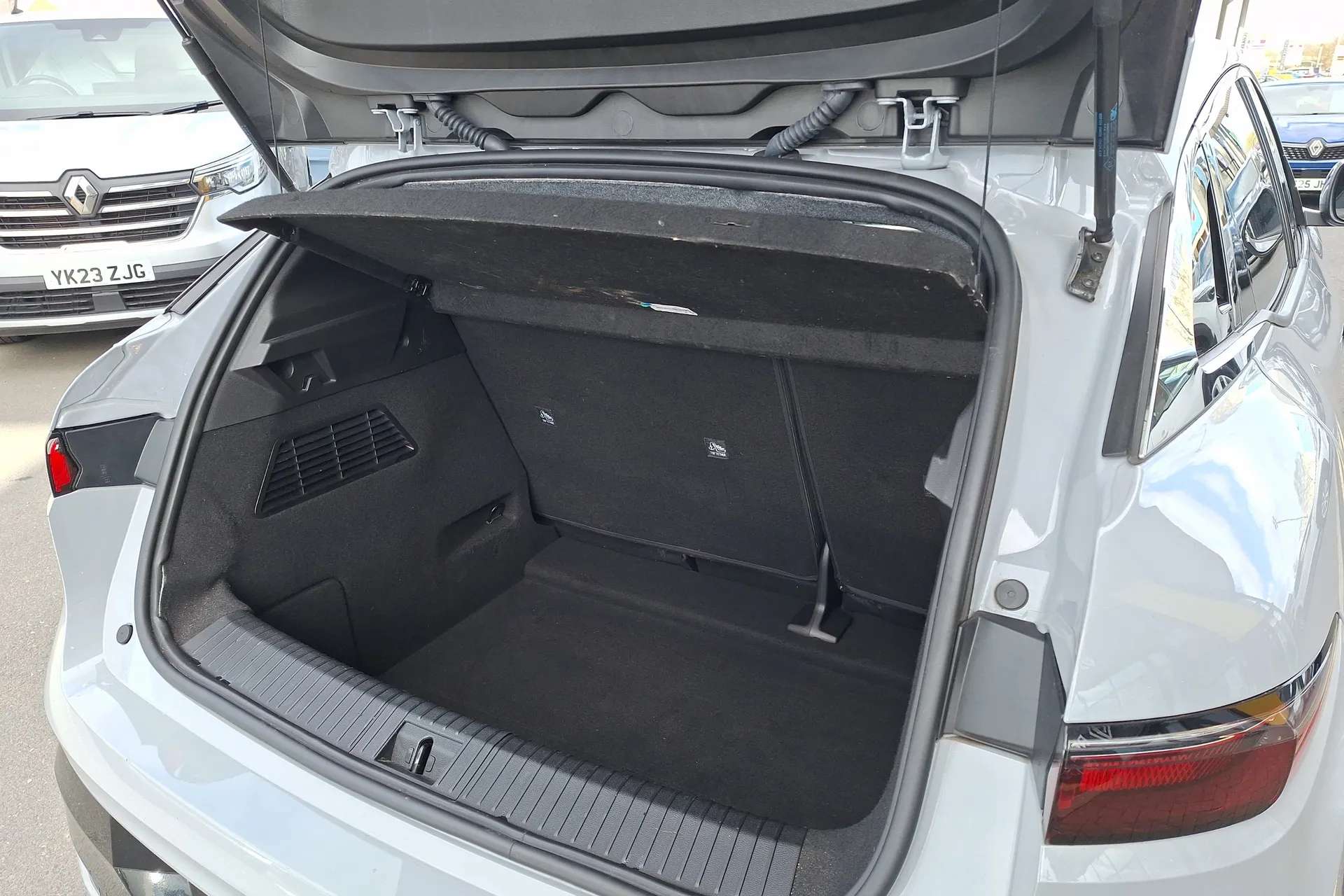 2024 RENAULT MEGANE E-TECH 2024 RENAULT MEGANE E-TECH