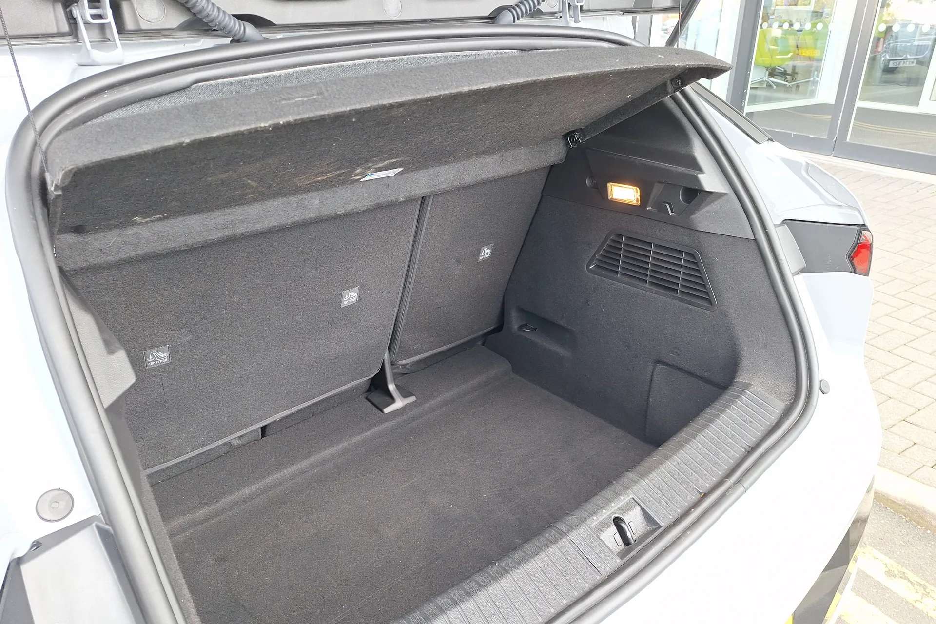 2024 RENAULT MEGANE E-TECH 2024 RENAULT MEGANE E-TECH