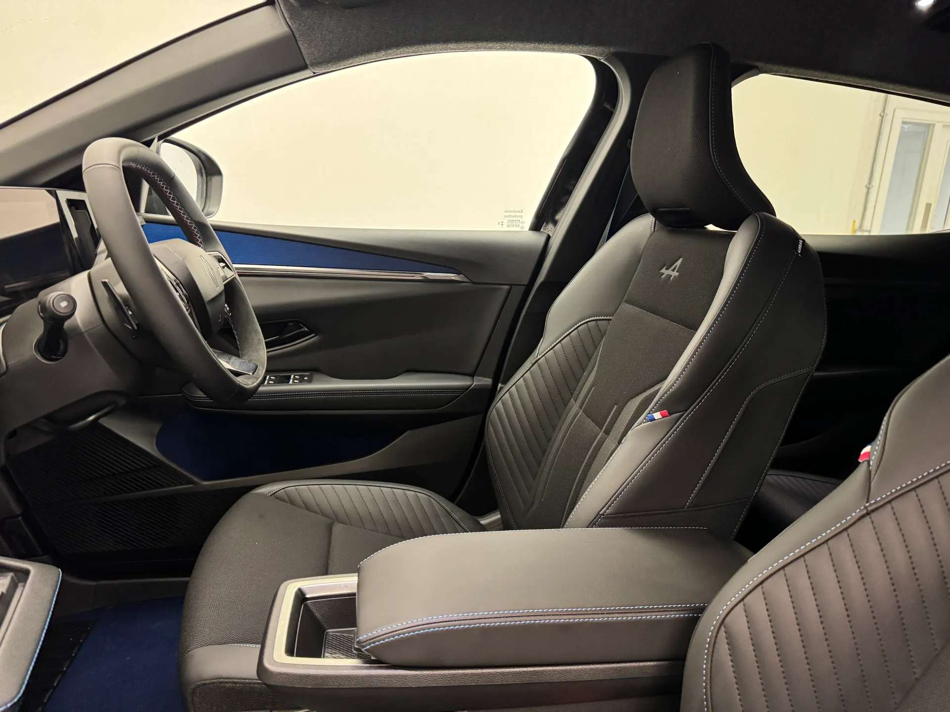 2025 RENAULT MEGANE E-TECH 2025 RENAULT MEGANE E-TECH