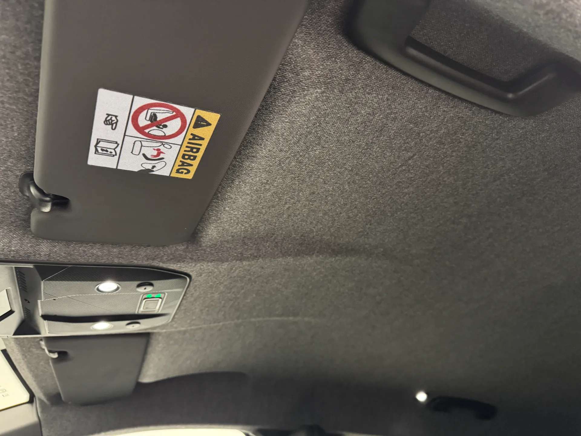 2025 RENAULT MEGANE E-TECH 2025 RENAULT MEGANE E-TECH