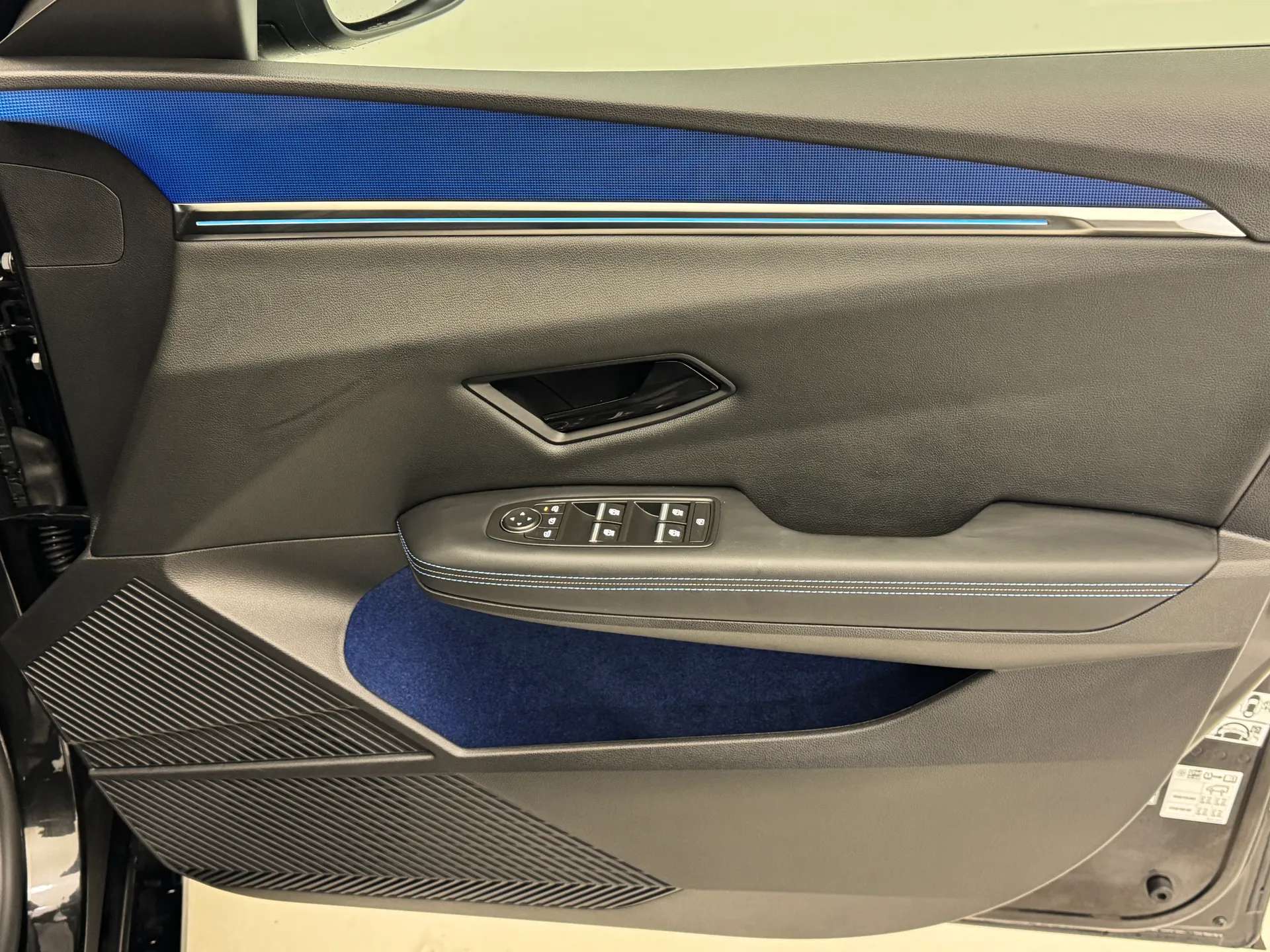 2025 RENAULT MEGANE E-TECH 2025 RENAULT MEGANE E-TECH