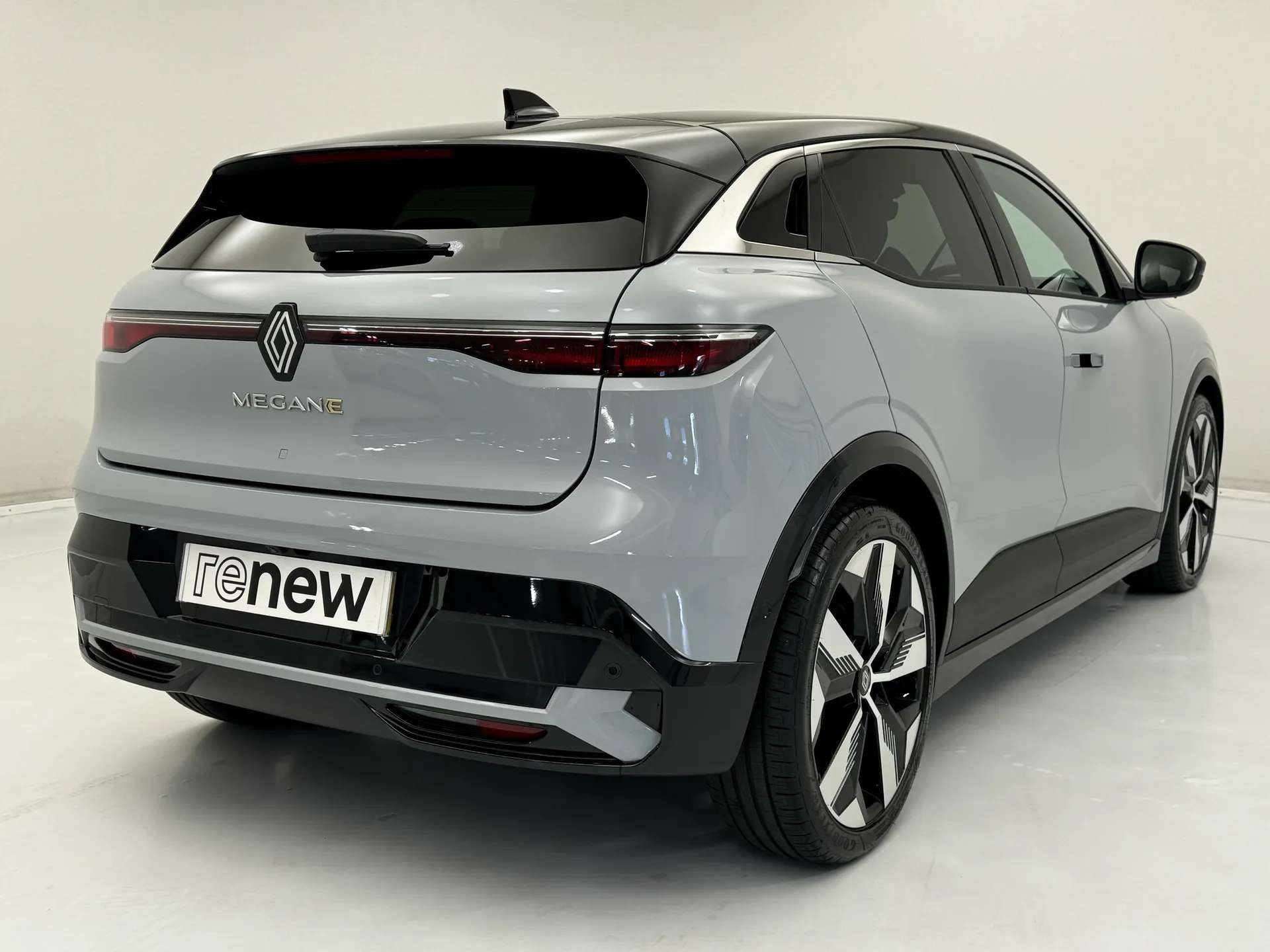 2024 RENAULT MEGANE E-TECH 2024 RENAULT MEGANE E-TECH