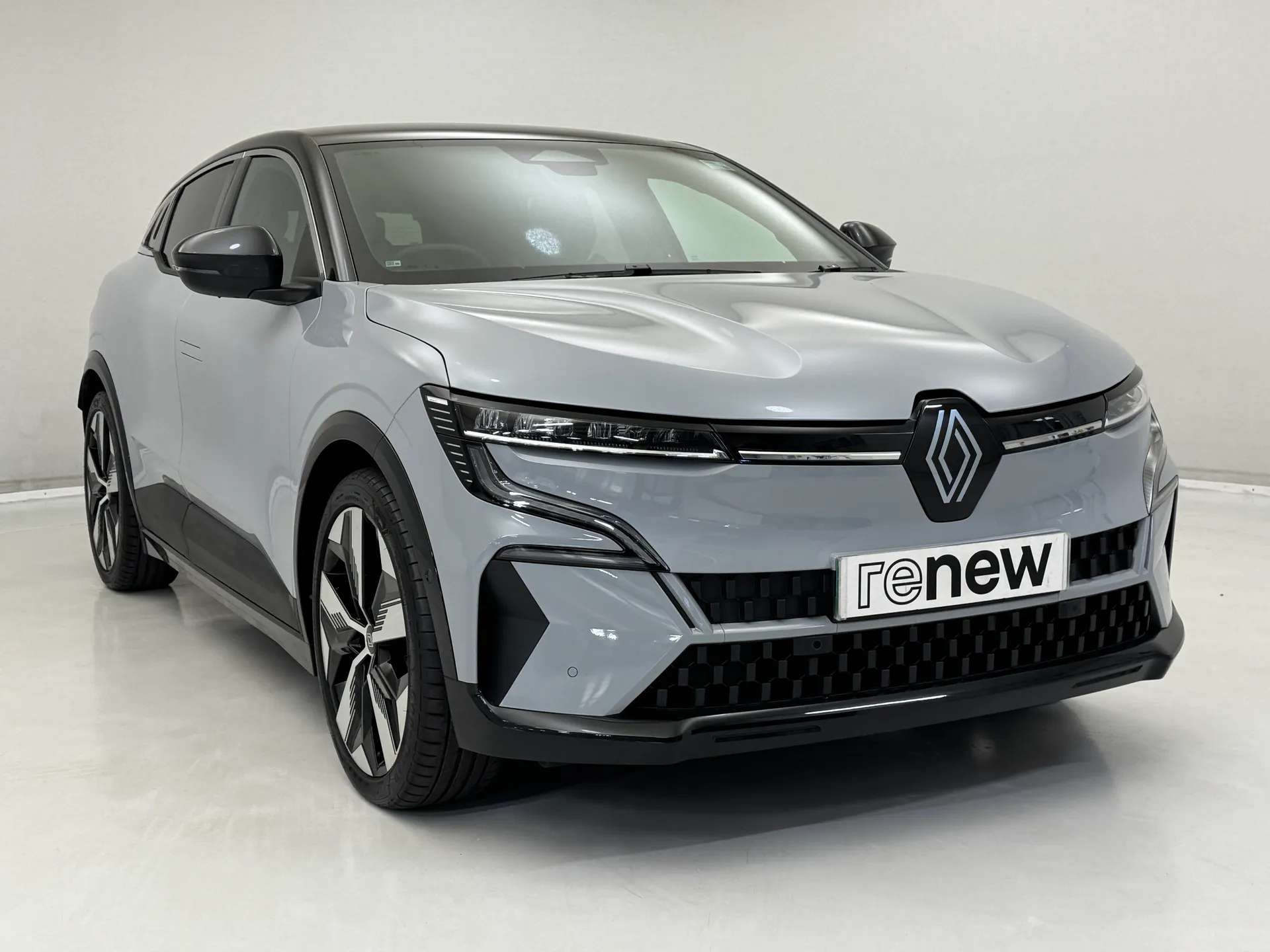 A 2024 RENAULT MEGANE E-TECH EV60 160kW Techno Comfort Range 60kWh 5dr Auto A 2024 RENAULT MEGANE E-TECH EV60 160kW Techno Comfort Range 60kWh 5dr Auto