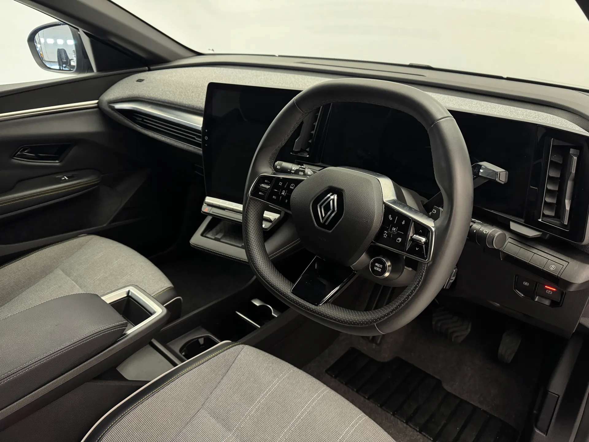 2024 RENAULT MEGANE E-TECH 2024 RENAULT MEGANE E-TECH