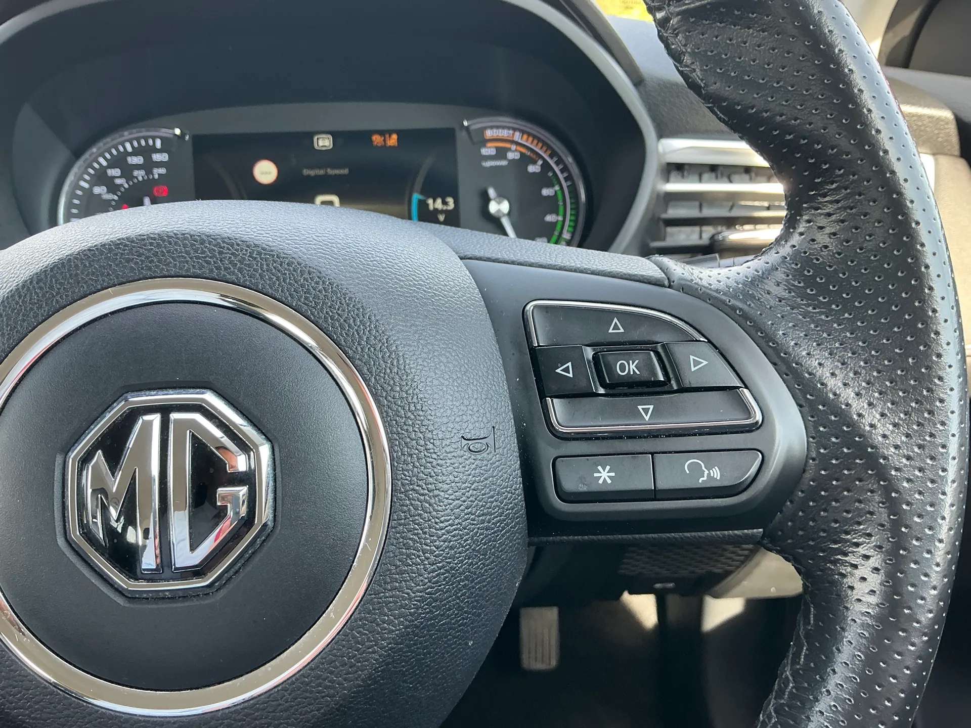 2022 MG MOTOR UK MG5 2022 MG MOTOR UK MG5