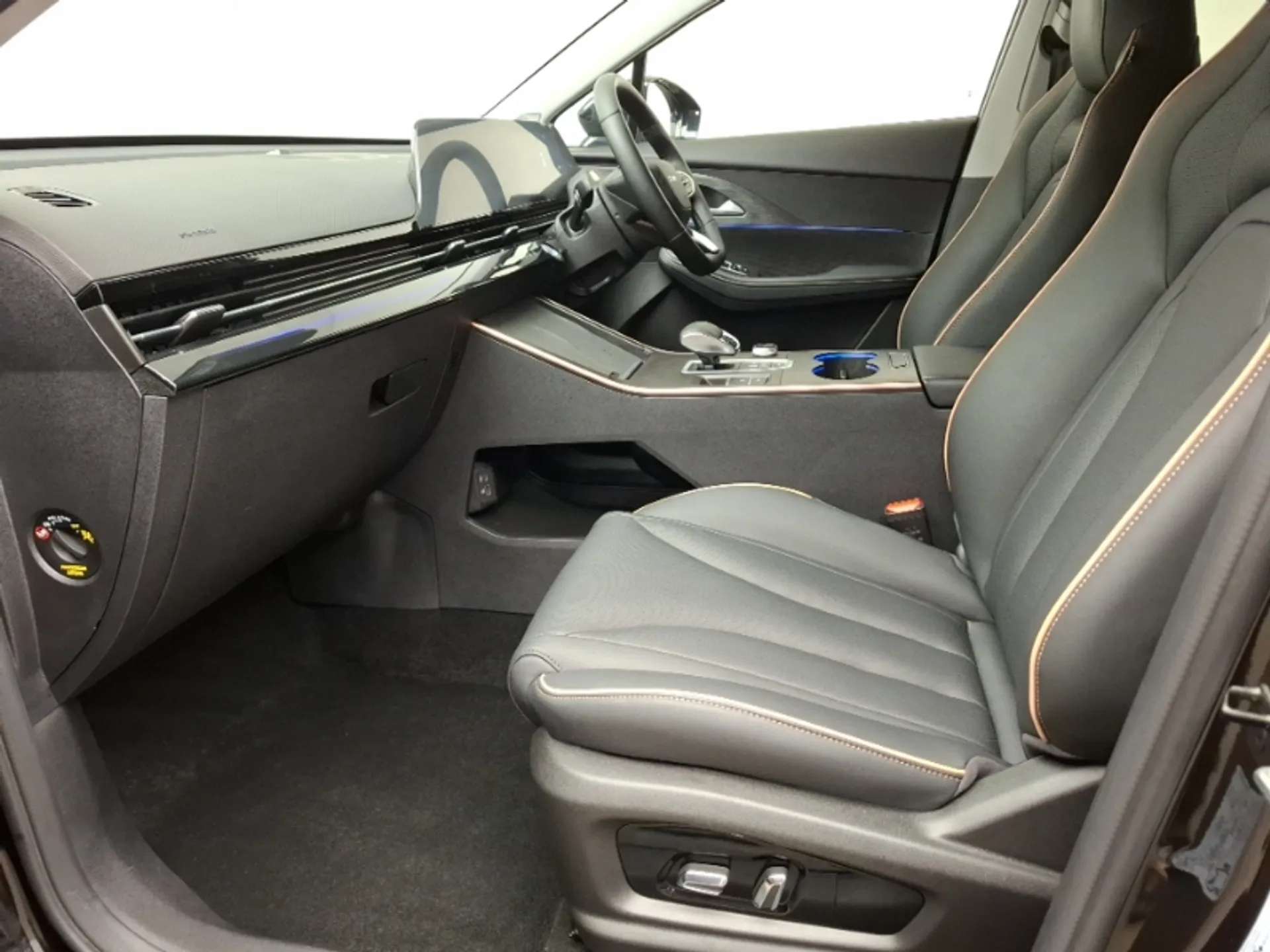 2025 OMODA 5 2025 OMODA 5