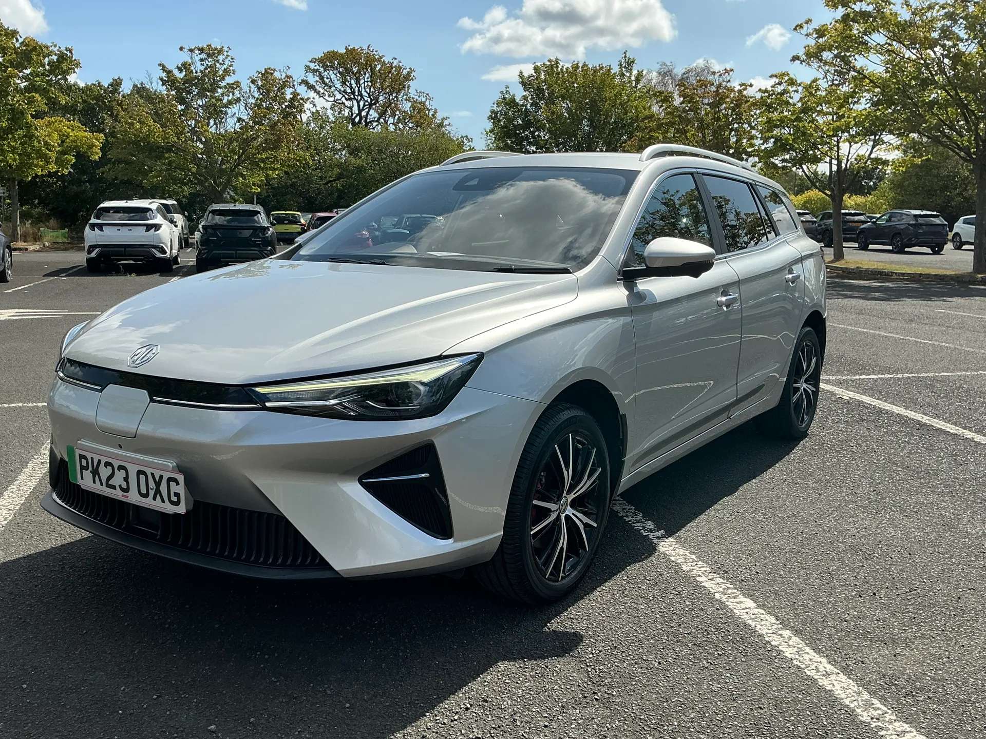 A 2023 MG MG5 115kW Trophy EV Long Range 61kWh 5dr Auto A 2023 MG MG5 115kW Trophy EV Long Range 61kWh 5dr Auto
