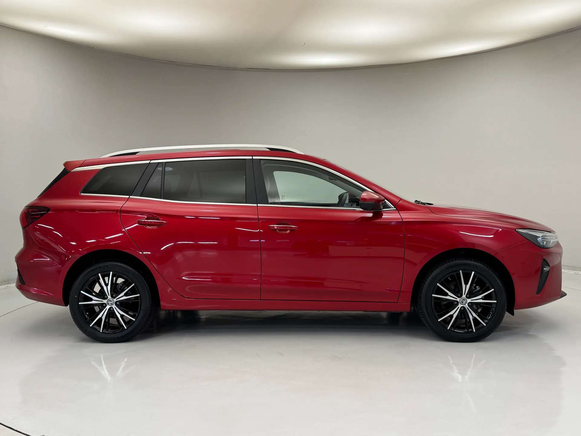 A 2022 MG MG5 115kW Trophy EV Long Range 61kWh 5dr Auto ⨠Trophy EV Long Range⨠A 2022 MG MG5 115kW Trophy EV Long Range 61kWh 5dr Auto ⨠Trophy EV Long Rangeâ¨