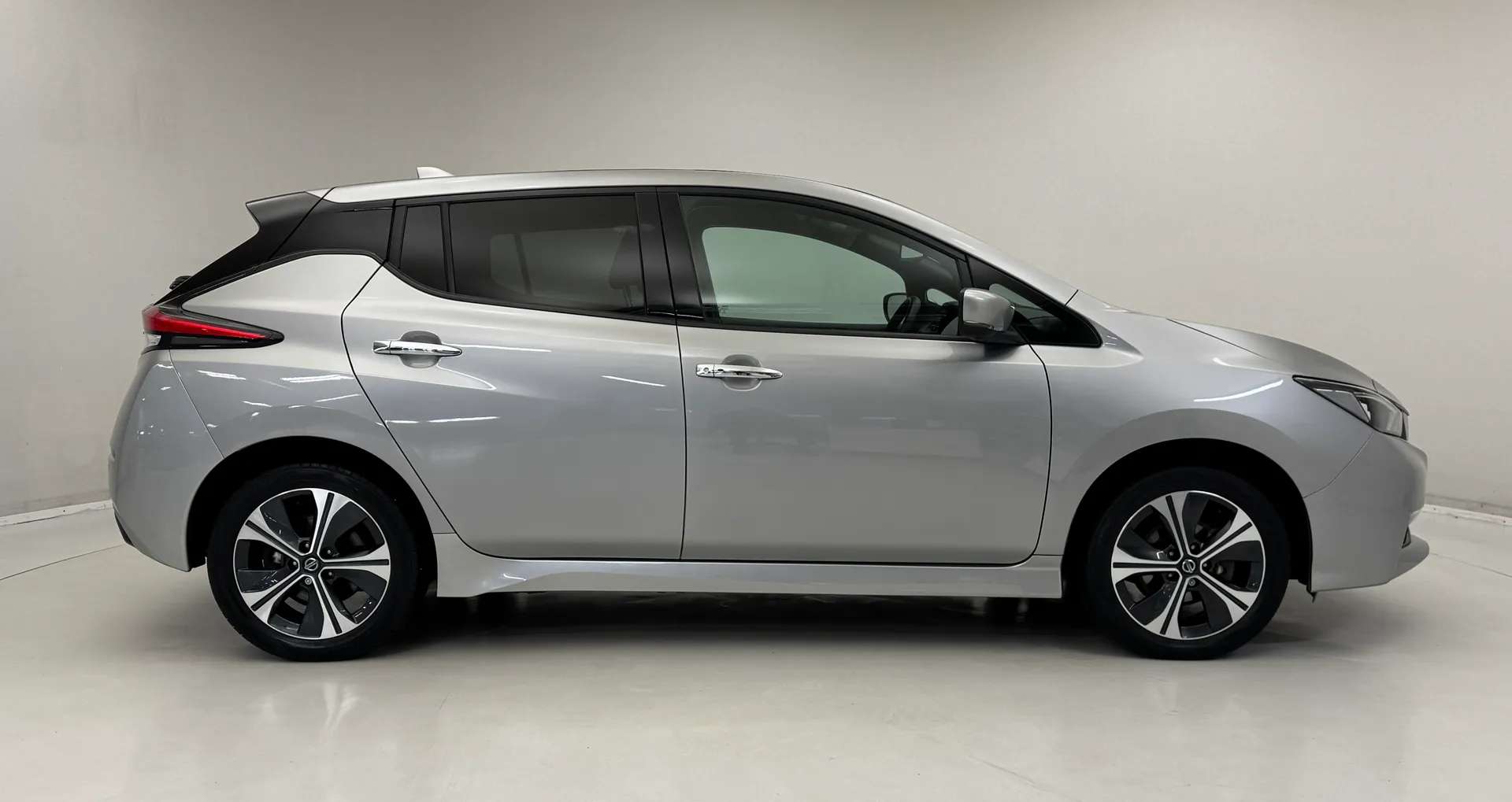 2021 NISSAN LEAF 2021 NISSAN LEAF