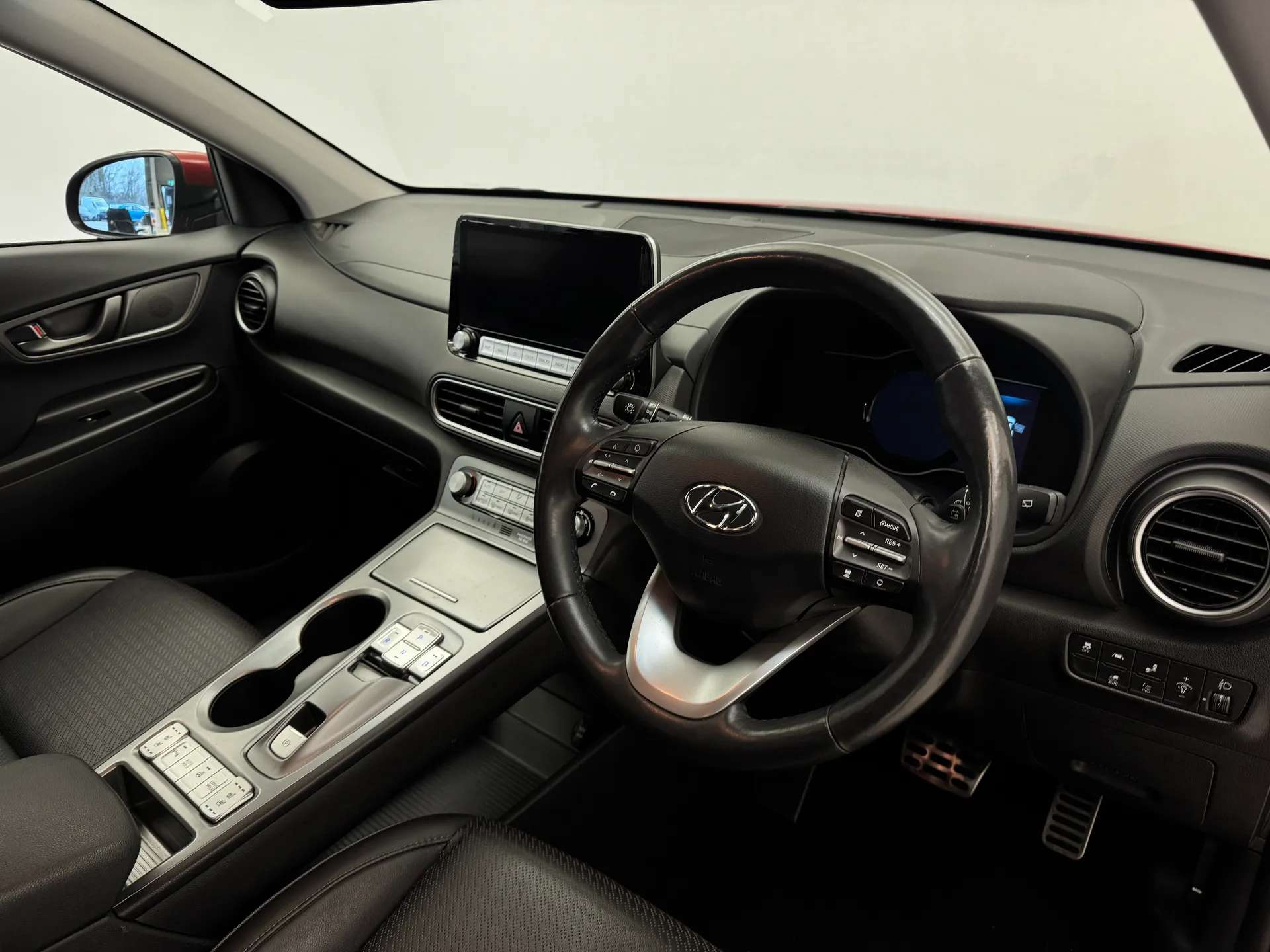 A 2021 HYUNDAI KONA 150kW Premium SE 64kWh 5dr Auto A 2021 HYUNDAI KONA 150kW Premium SE 64kWh 5dr Auto