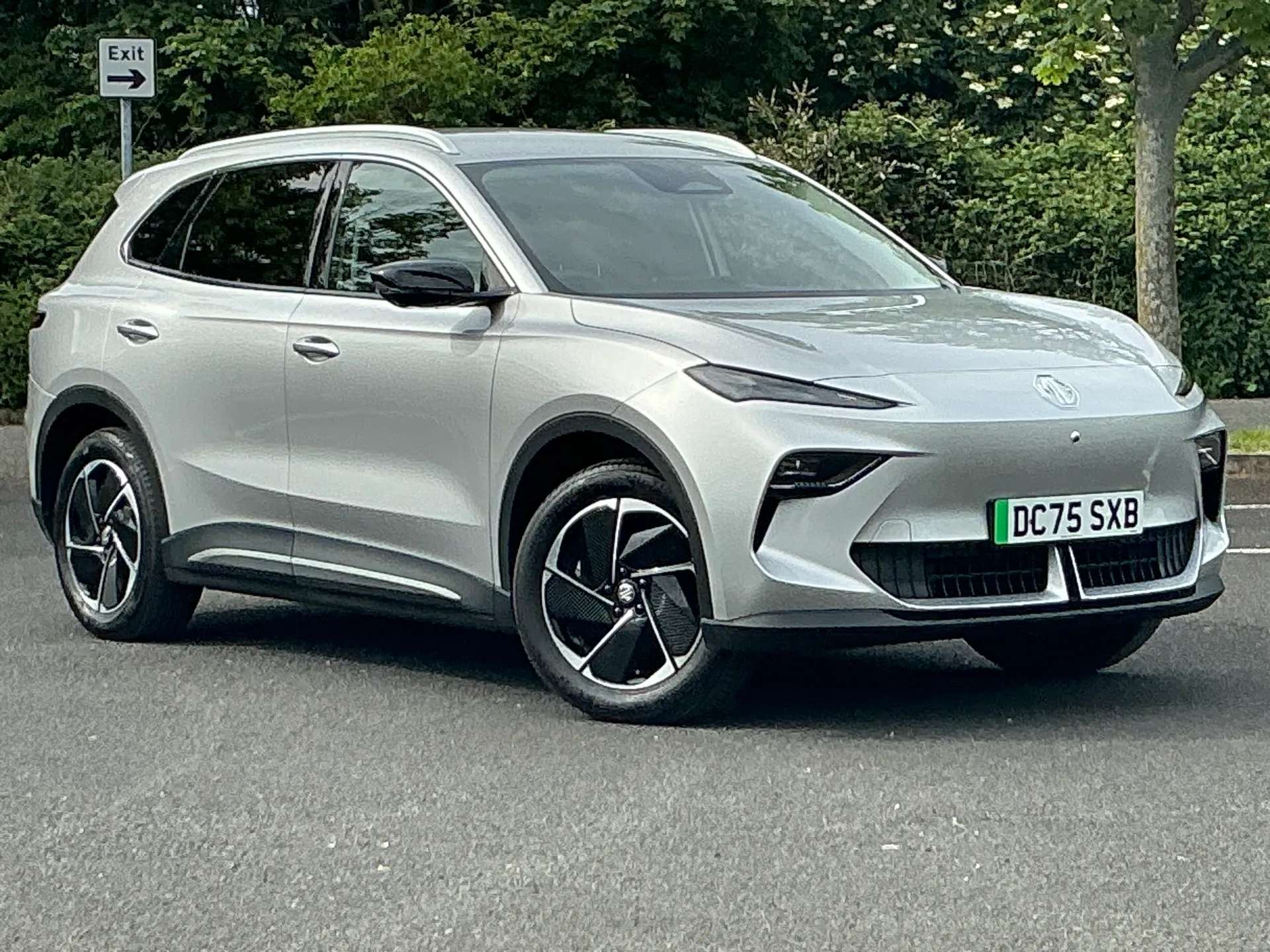 A 2025 MG MGS5 170kW Trophy EV Long Range 64kWh 5dr Auto A 2025 MG MGS5 170kW Trophy EV Long Range 64kWh 5dr Auto