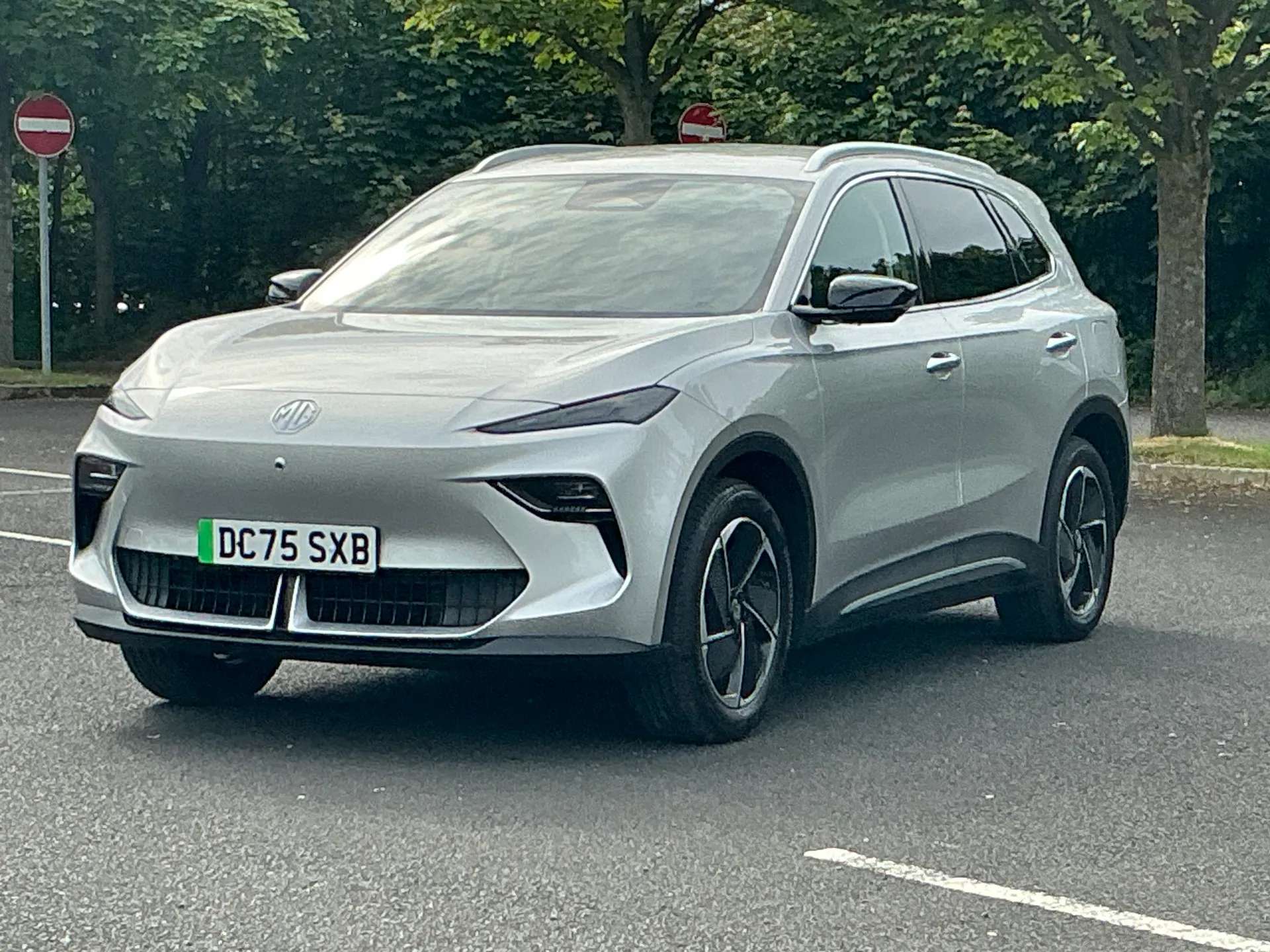 A 2025 MG MGS5 170kW Trophy EV Long Range 64kWh 5dr Auto A 2025 MG MGS5 170kW Trophy EV Long Range 64kWh 5dr Auto