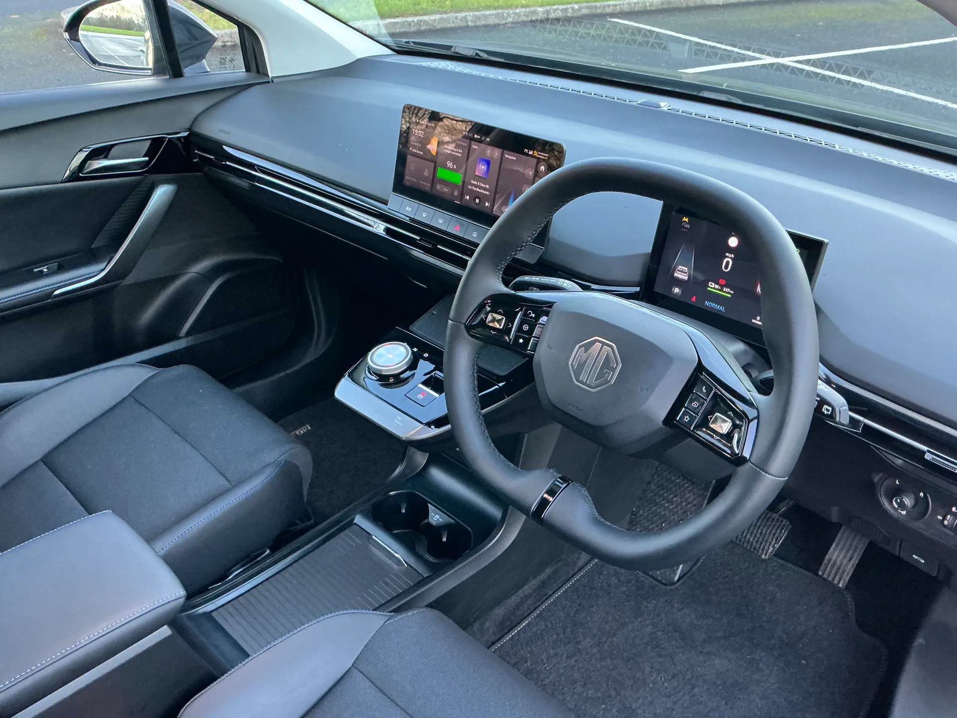 2025 MG MOTOR UK MG4 2025 MG MOTOR UK MG4