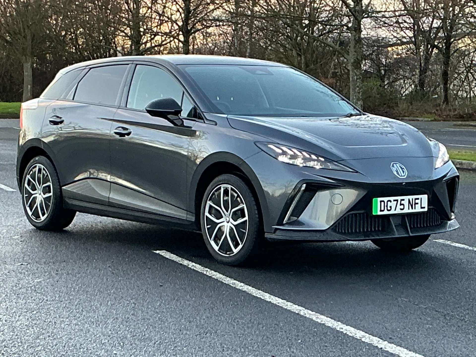 A 2025 MG MOTOR UK MG4 150kW Trophy EV Long Range 64kWh 5dr Auto A 2025 MG MOTOR UK MG4 150kW Trophy EV Long Range 64kWh 5dr Auto