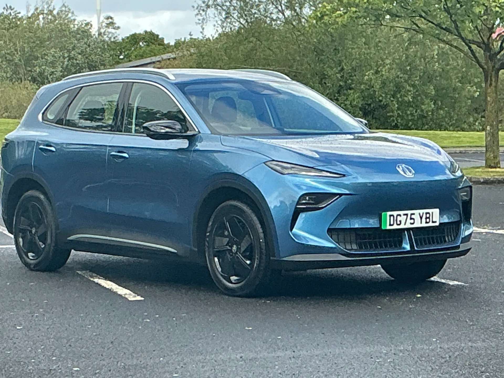 A 2025 MG MGS5 170kW SE EV Long Range 64kWh 5dr Auto A 2025 MG MGS5 170kW SE EV Long Range 64kWh 5dr Auto