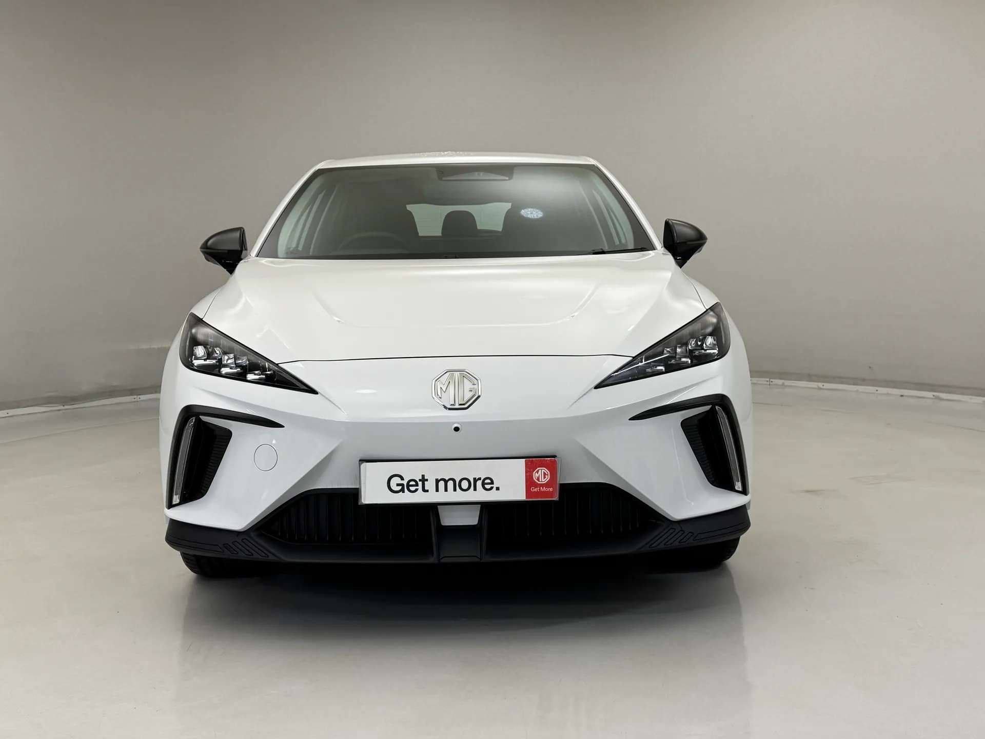 A 2026 MG MG4 170kW Premium Long Range 64kWh 5dr Auto ð FACELIFT 26MY / PRE-REG ð A 2026 MG MG4 170kW Premium Long Range 64kWh 5dr Auto ð FACELIFT 26MY / PRE-REG ð