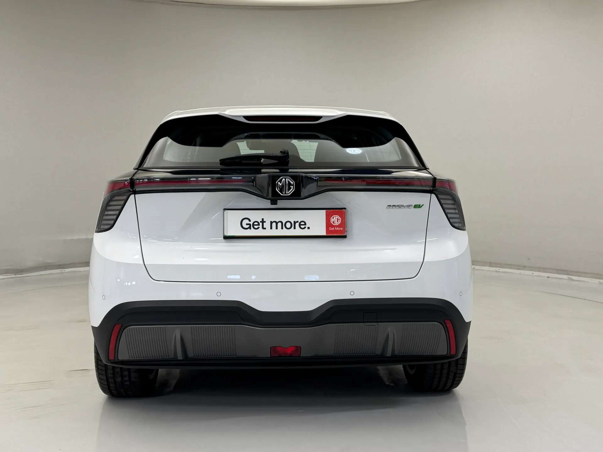 A 2026 MG MG4 170kW Premium Long Range 64kWh 5dr Auto ð FACELIFT 26MY / PRE-REG ð A 2026 MG MG4 170kW Premium Long Range 64kWh 5dr Auto ð FACELIFT 26MY / PRE-REG ð