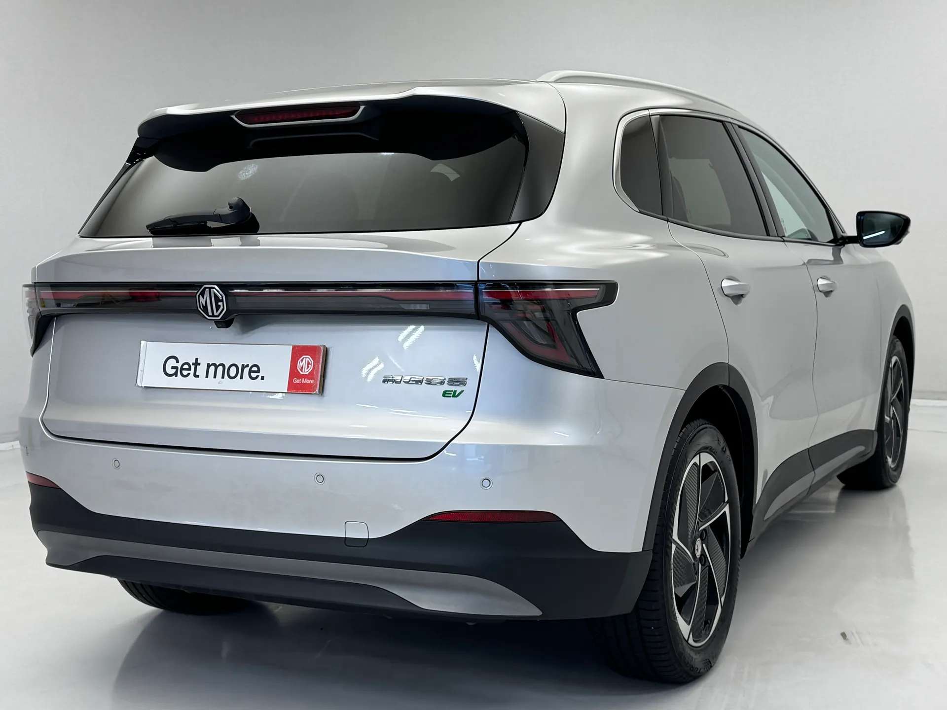A 2025 MG MGS5 170kW Trophy EV Long Range 64kWh 5dr Auto ðLong Range TOP - SPEC ð A 2025 MG MGS5 170kW Trophy EV Long Range 64kWh 5dr Auto ðLong Range TOP - SPEC ð