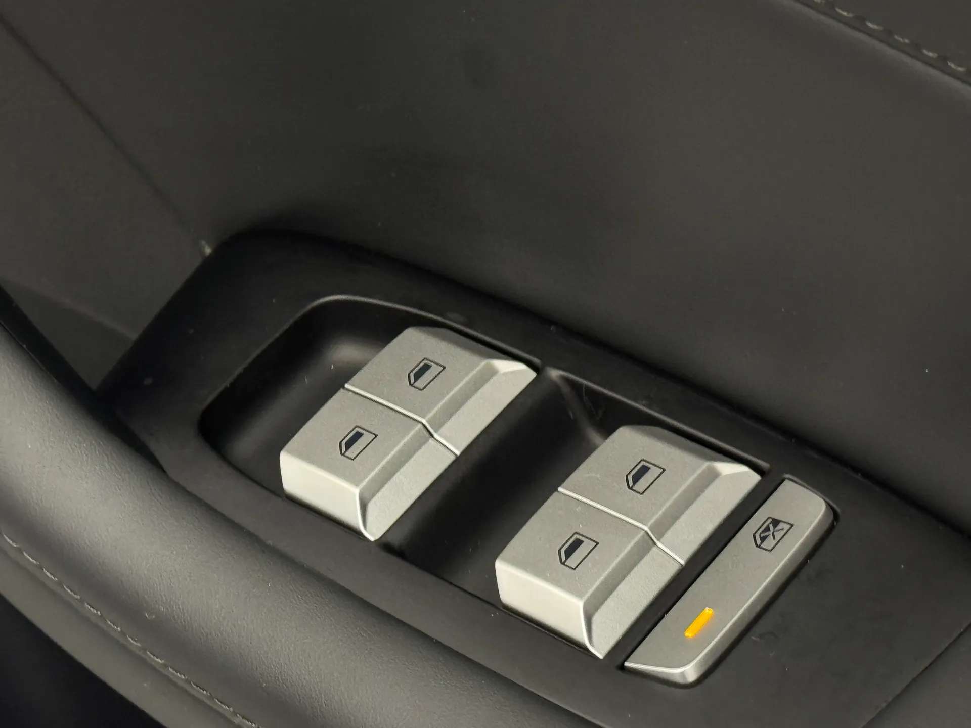 2025 MG MGS5 2025 MG MGS5