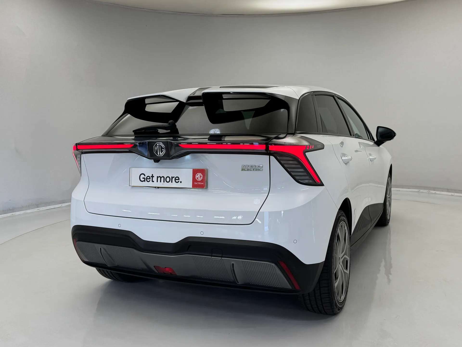 A 2024 MG MG4 150kW Trophy EV Long Range 64kWh 5dr Auto ð DASHCAMS INCLUDEDð A 2024 MG MG4 150kW Trophy EV Long Range 64kWh 5dr Auto ð DASHCAMS INCLUDEDð