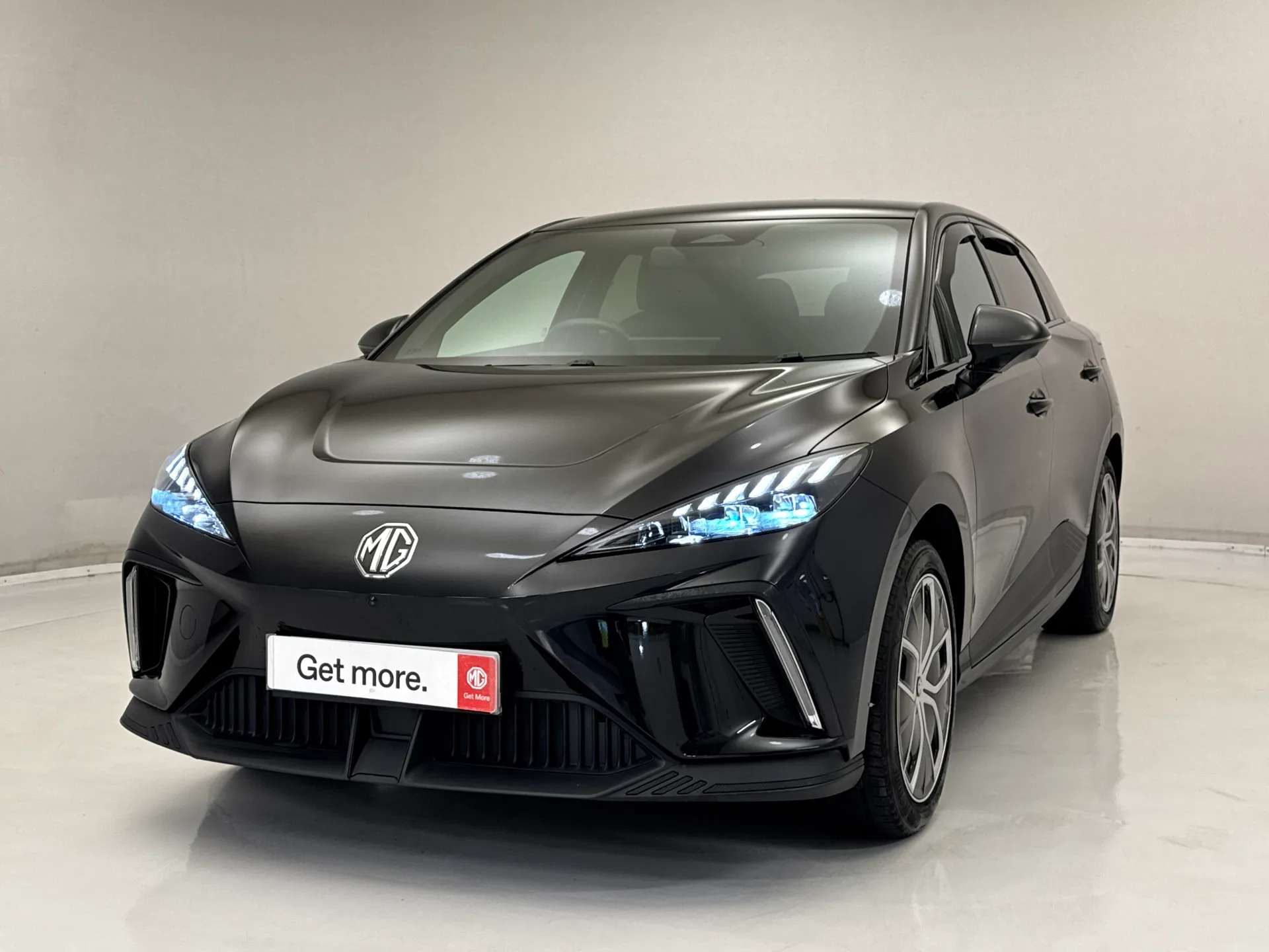 A 2024 MG MG4 150kW Trophy EV Long Range 64kWh 5dr Auto ð¥LOW MILEAGE ⢠TROPHY ð¥ A 2024 MG MG4 150kW Trophy EV Long Range 64kWh 5dr Auto ð¥LOW MILEAGE ⢠TROPHY ð¥