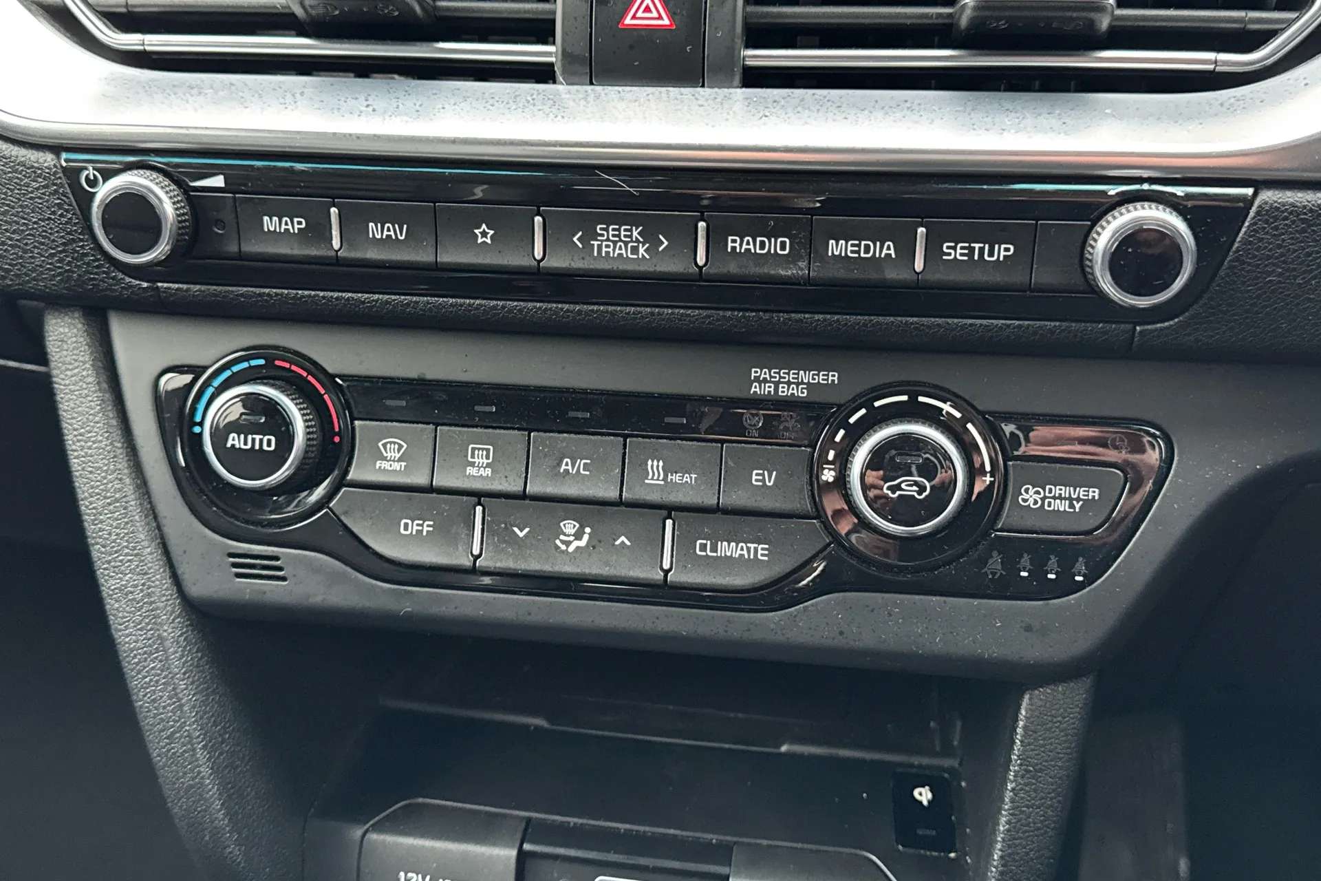 2020 KIA E-NIRO 2020 KIA E-NIRO