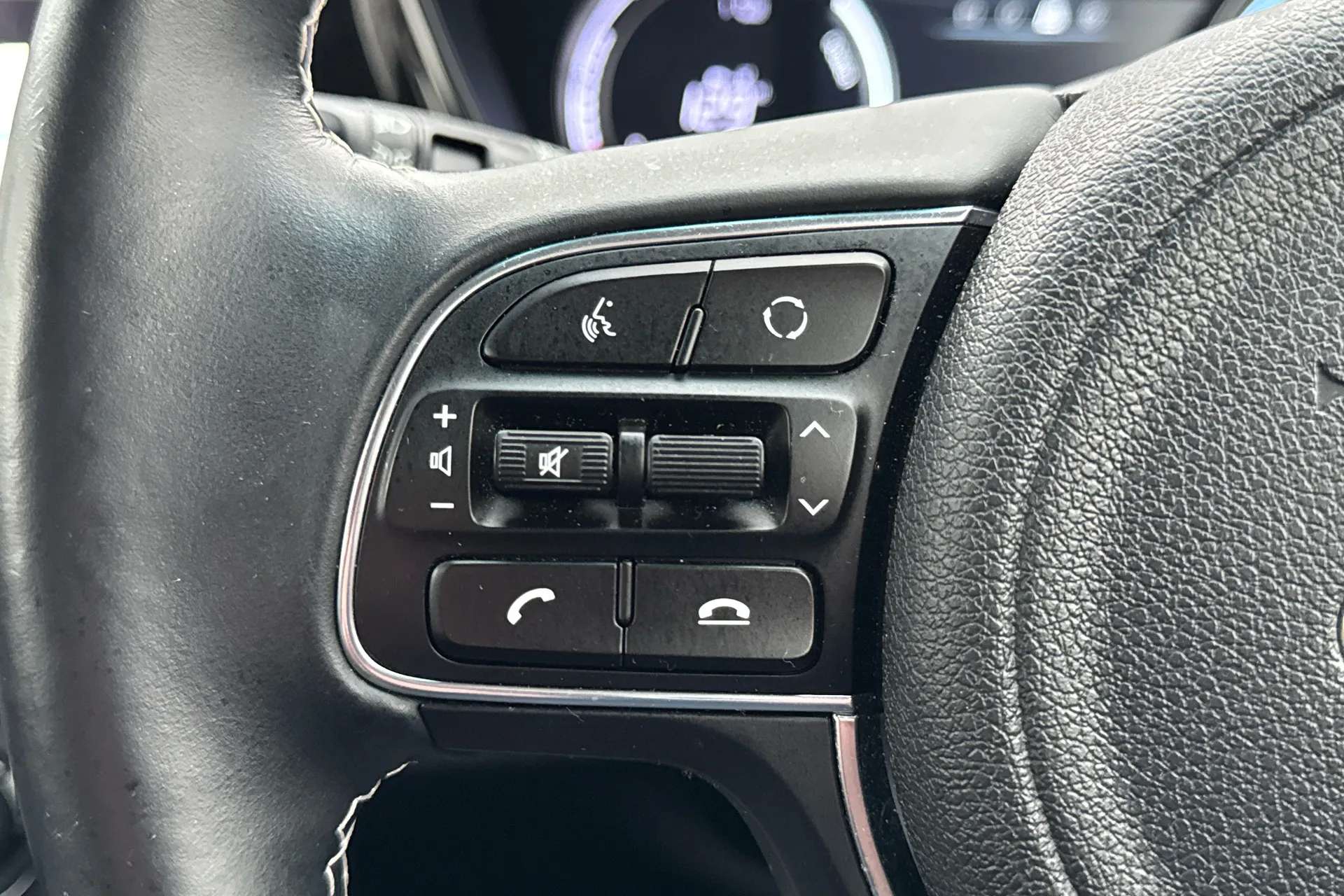 2020 KIA E-NIRO 2020 KIA E-NIRO