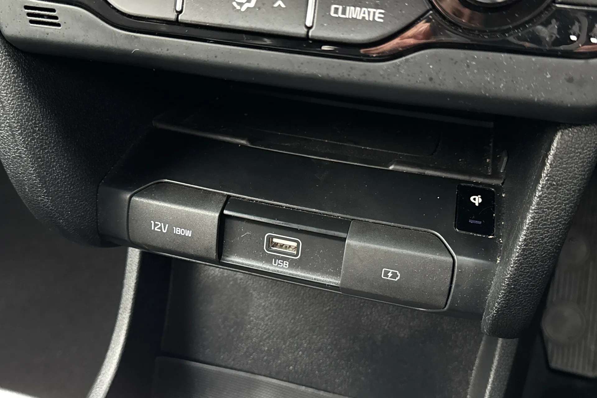 2020 KIA E-NIRO 2020 KIA E-NIRO