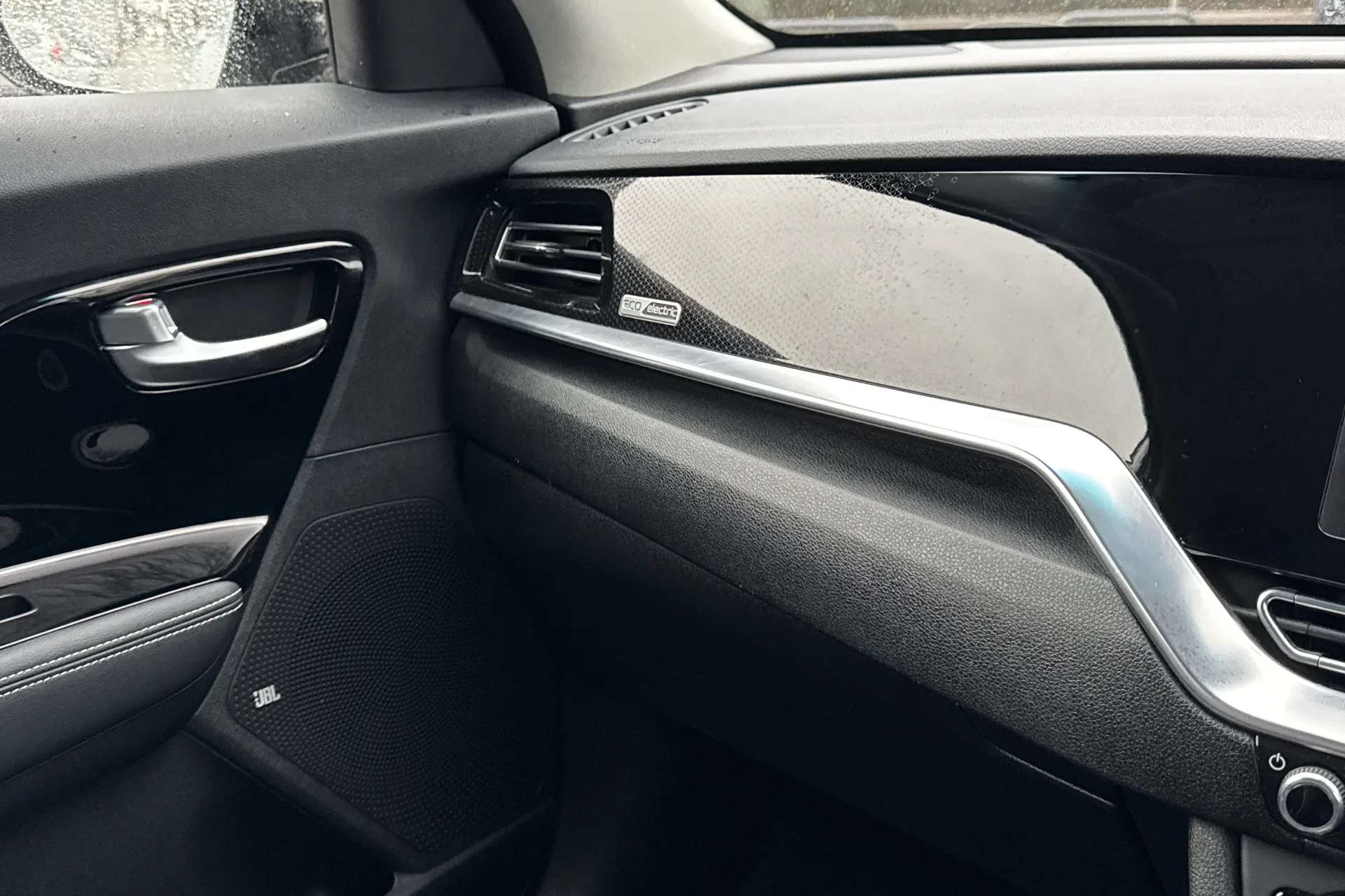 2020 KIA E-NIRO 2020 KIA E-NIRO