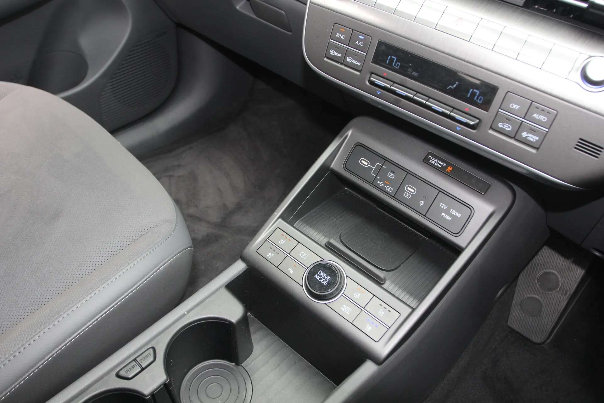 2024 HYUNDAI KONA 2024 HYUNDAI KONA