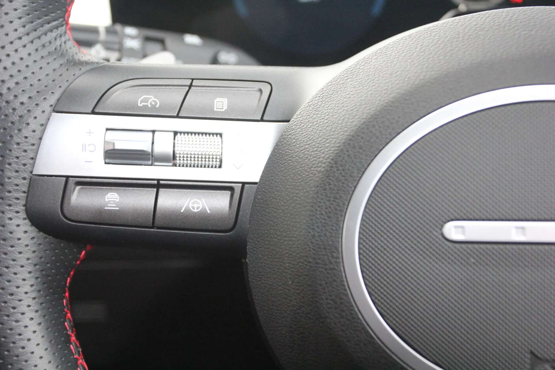 2024 HYUNDAI KONA 2024 HYUNDAI KONA