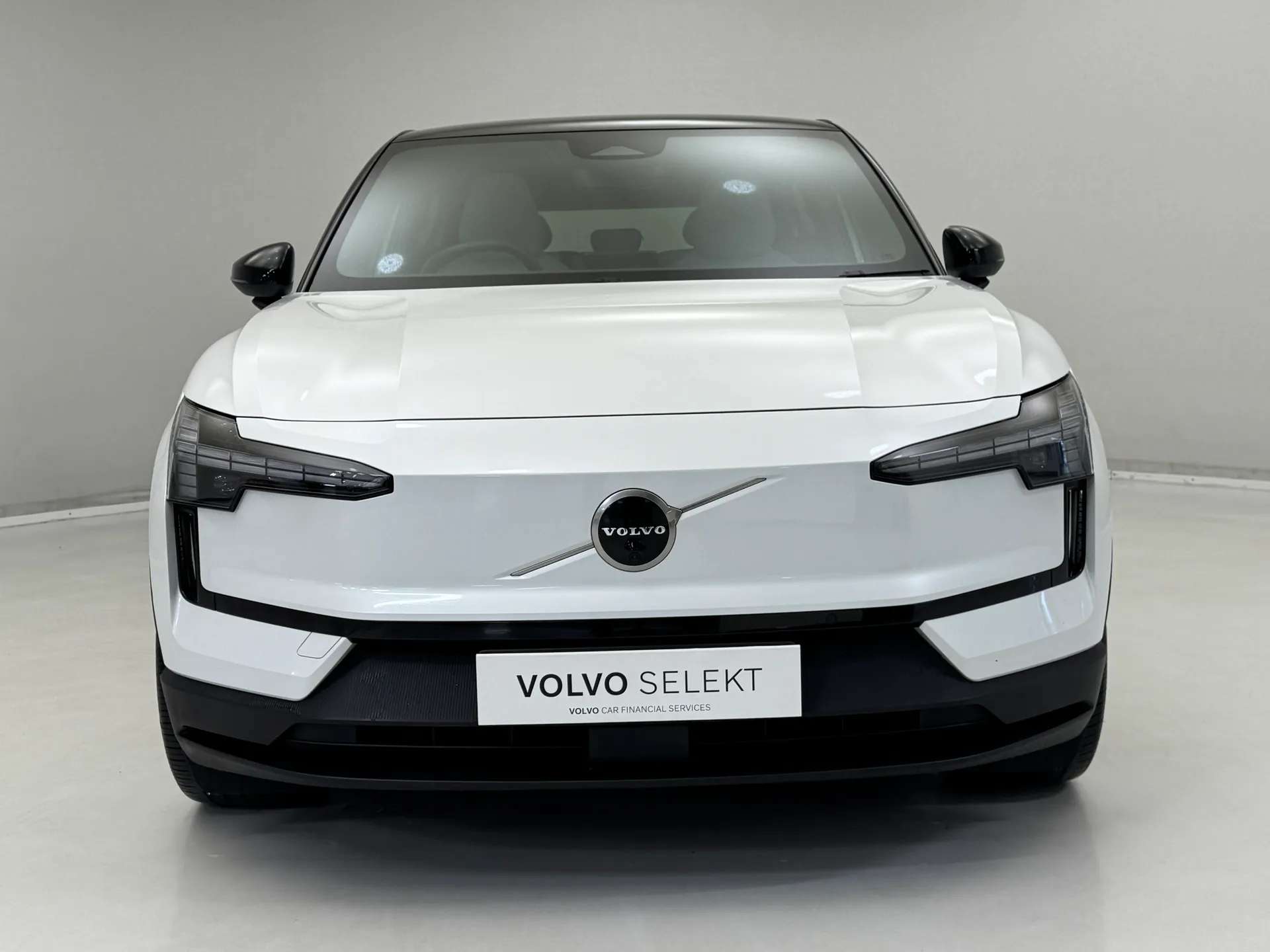 A 2024 VOLVO EX30 315kW Twin Motor Performance Ultra 69kWh 5dr Auto A 2024 VOLVO EX30 315kW Twin Motor Performance Ultra 69kWh 5dr Auto