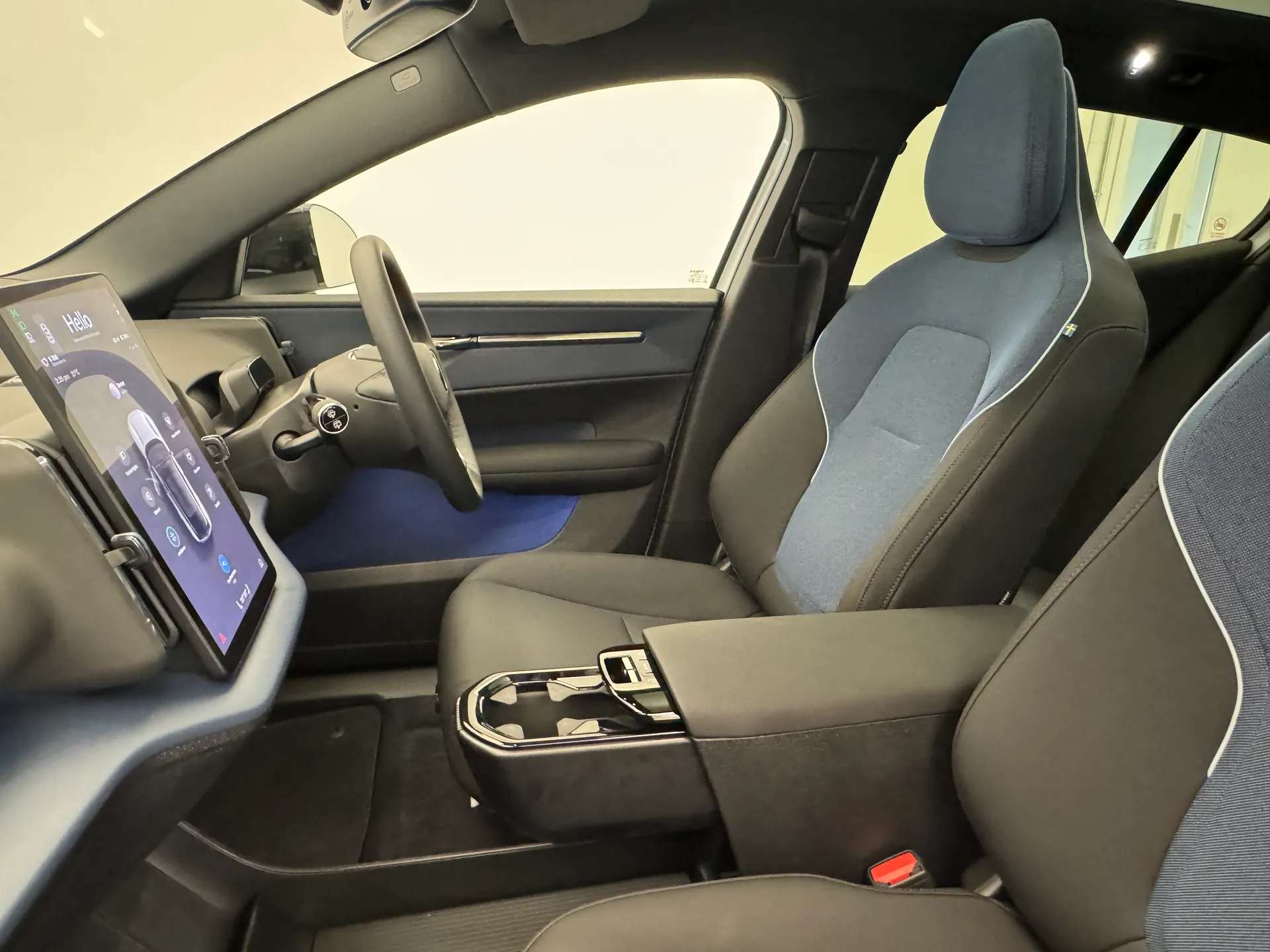 2025 VOLVO EX30 2025 VOLVO EX30
