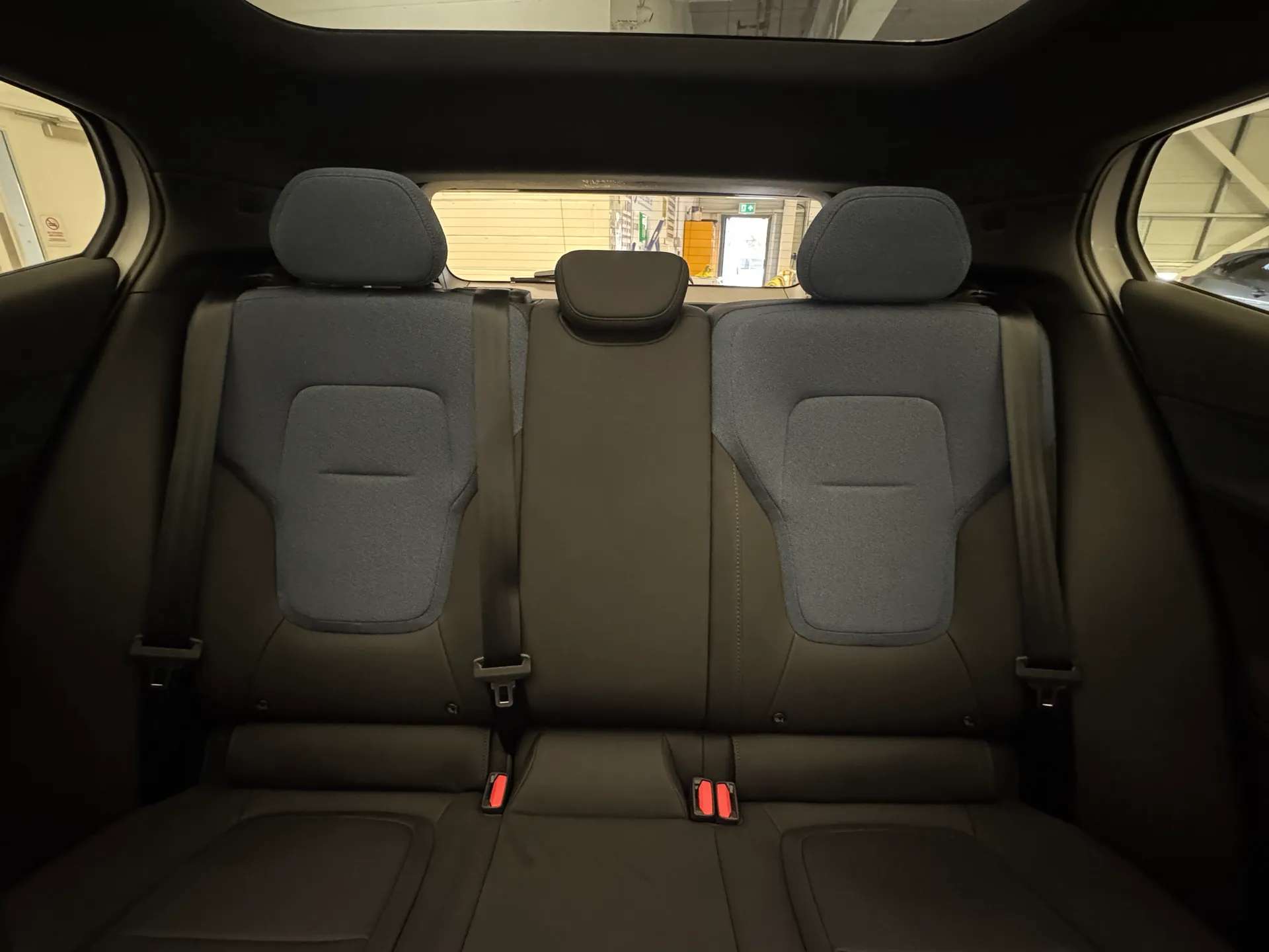 2025 VOLVO EX30 2025 VOLVO EX30