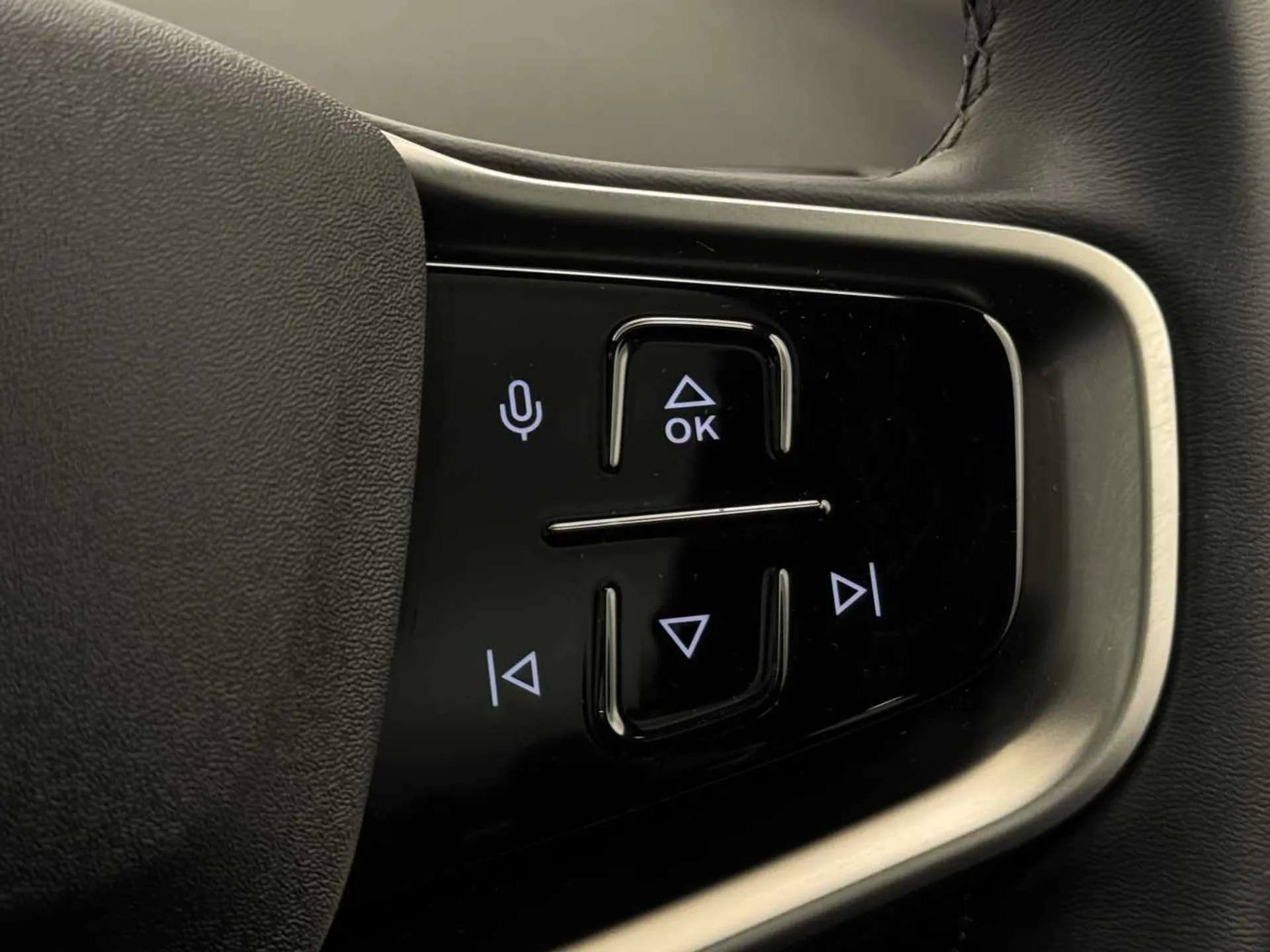 2025 VOLVO EX30 2025 VOLVO EX30