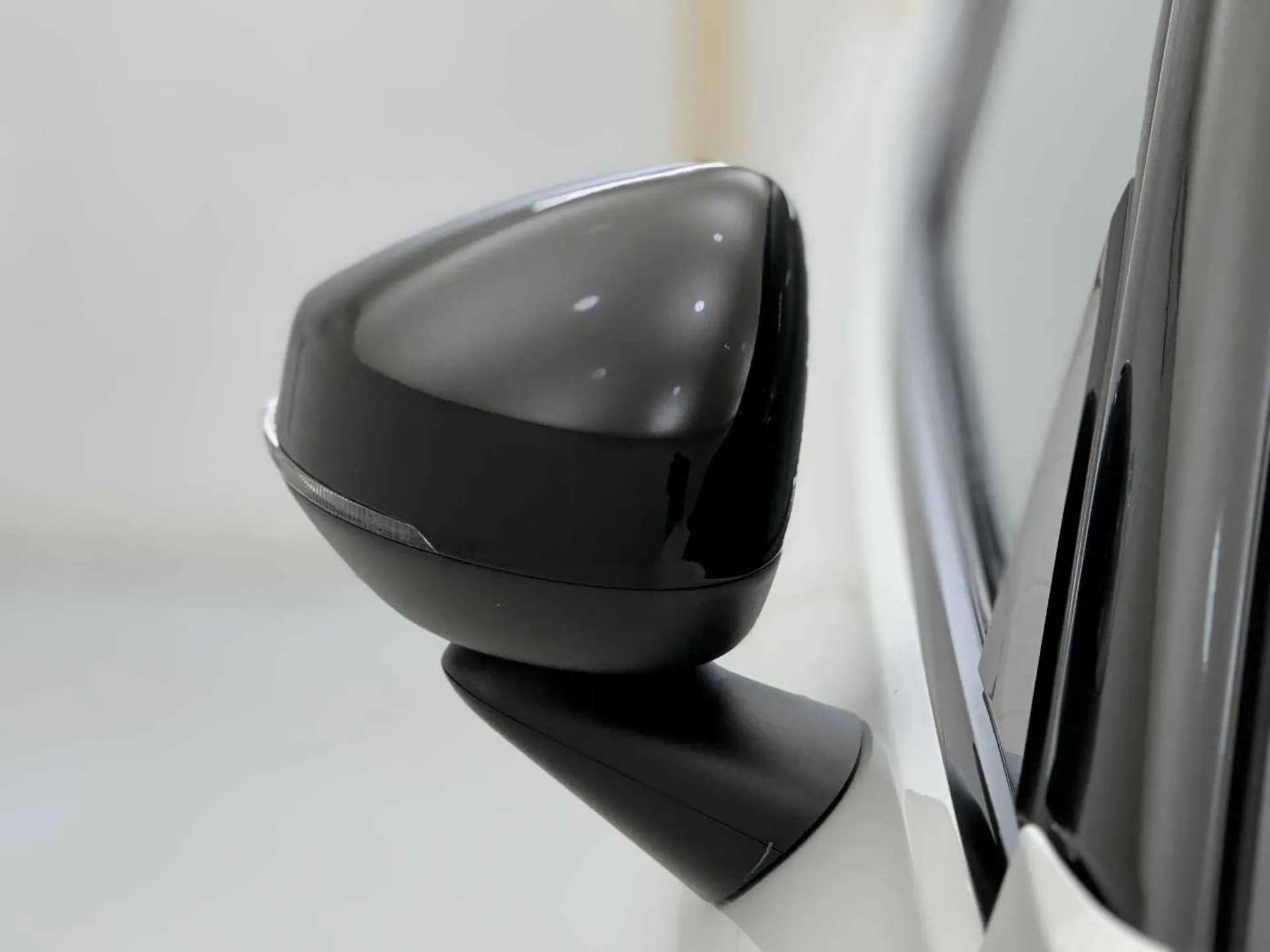 2025 VOLVO EX30 2025 VOLVO EX30