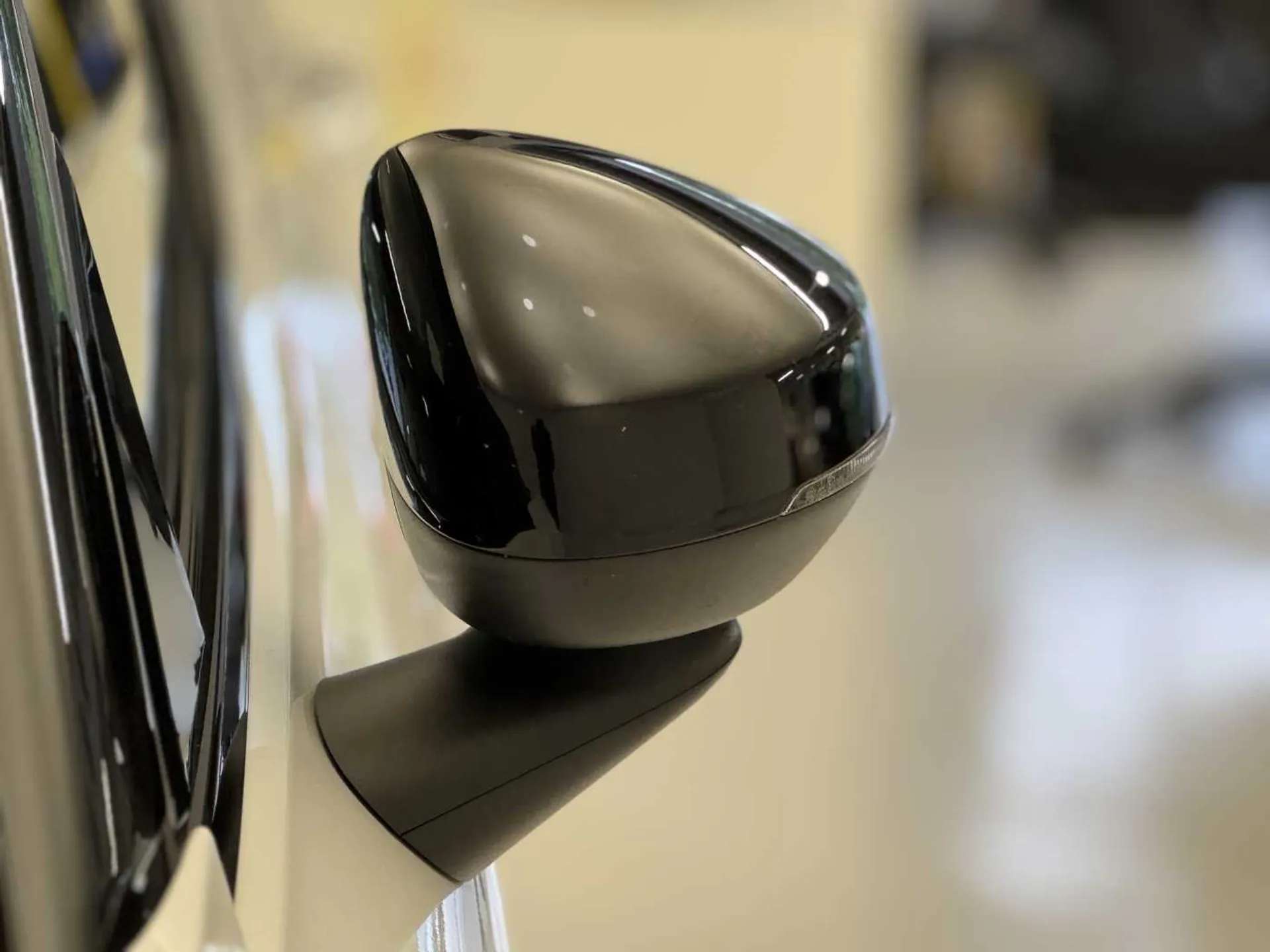 2025 VOLVO EX30 2025 VOLVO EX30