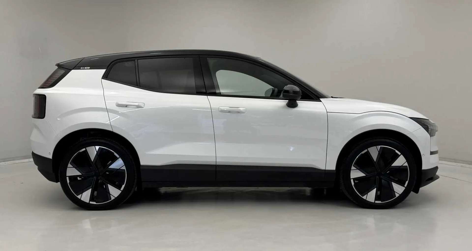 2025 VOLVO EX30 2025 VOLVO EX30