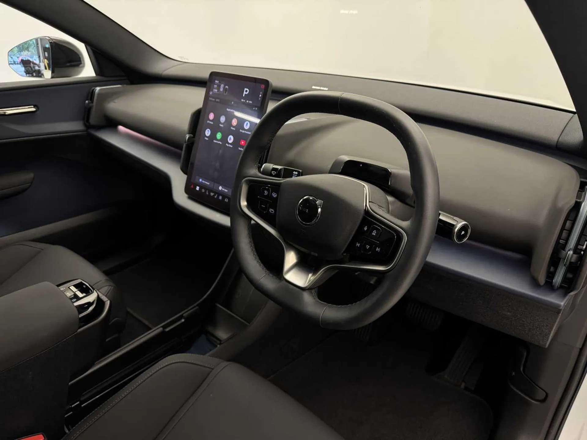 2025 VOLVO EX30 2025 VOLVO EX30