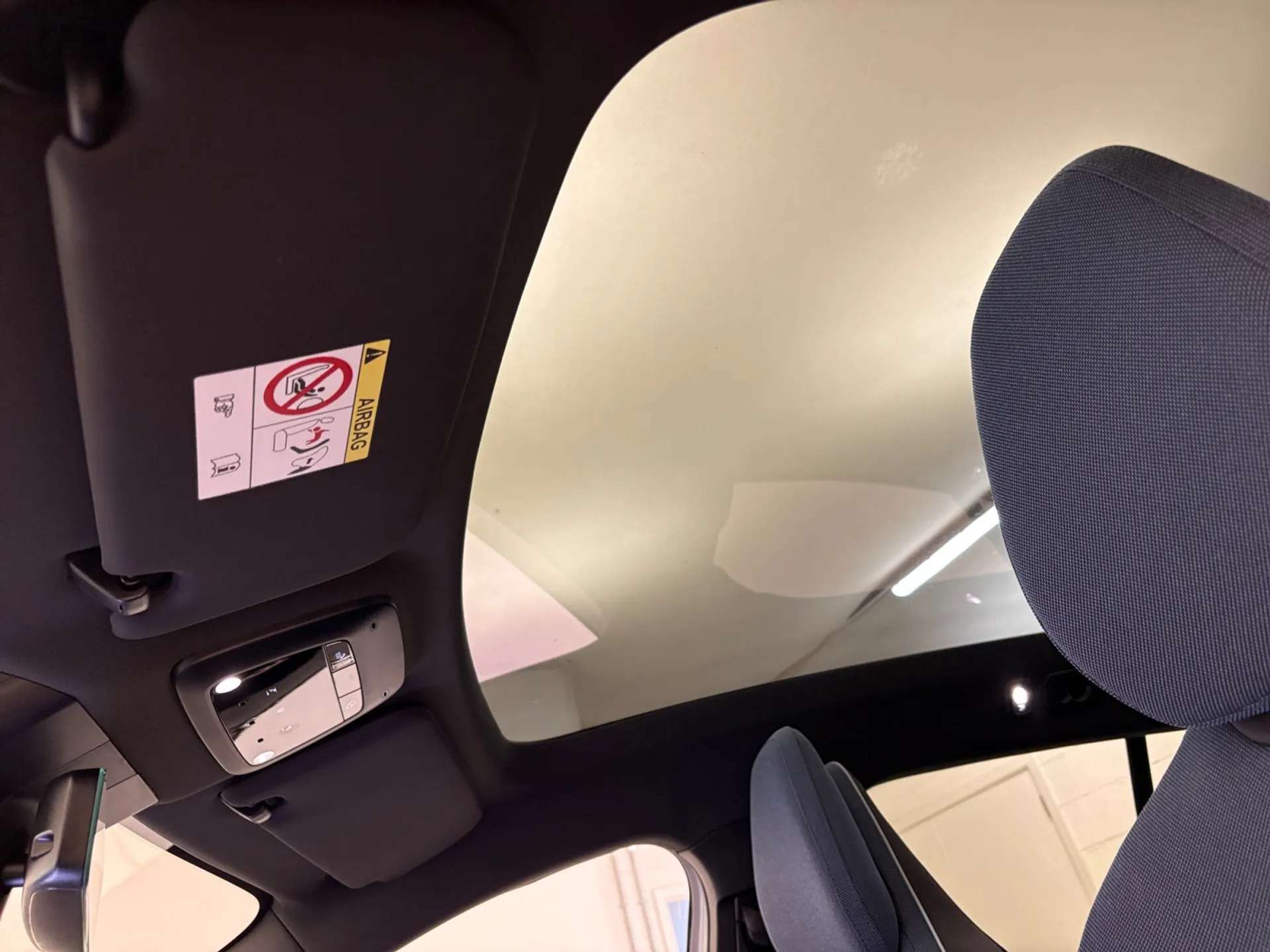 2025 VOLVO EX30 2025 VOLVO EX30