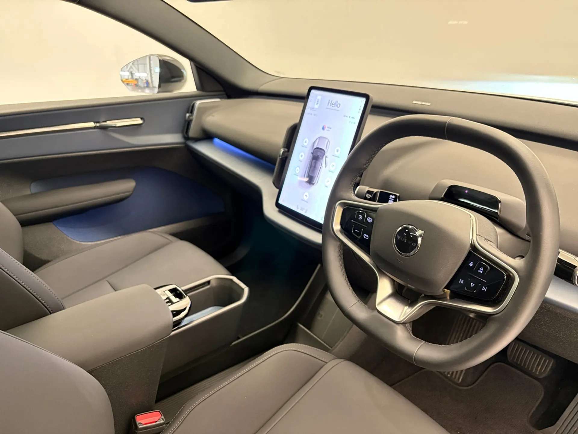 2025 VOLVO EX30 2025 VOLVO EX30