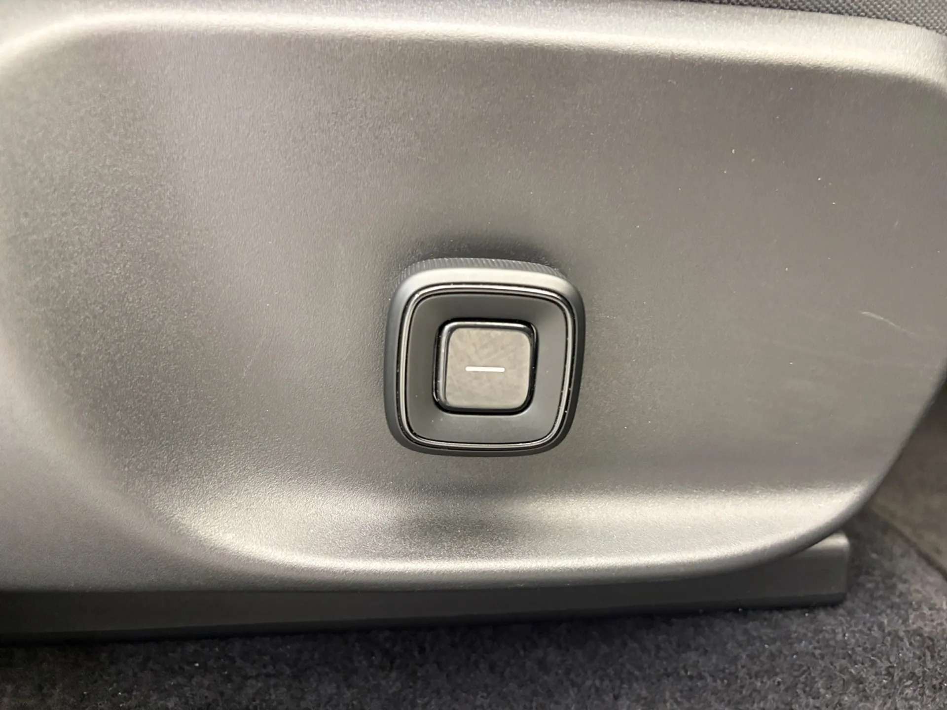 2025 VOLVO EX30 2025 VOLVO EX30