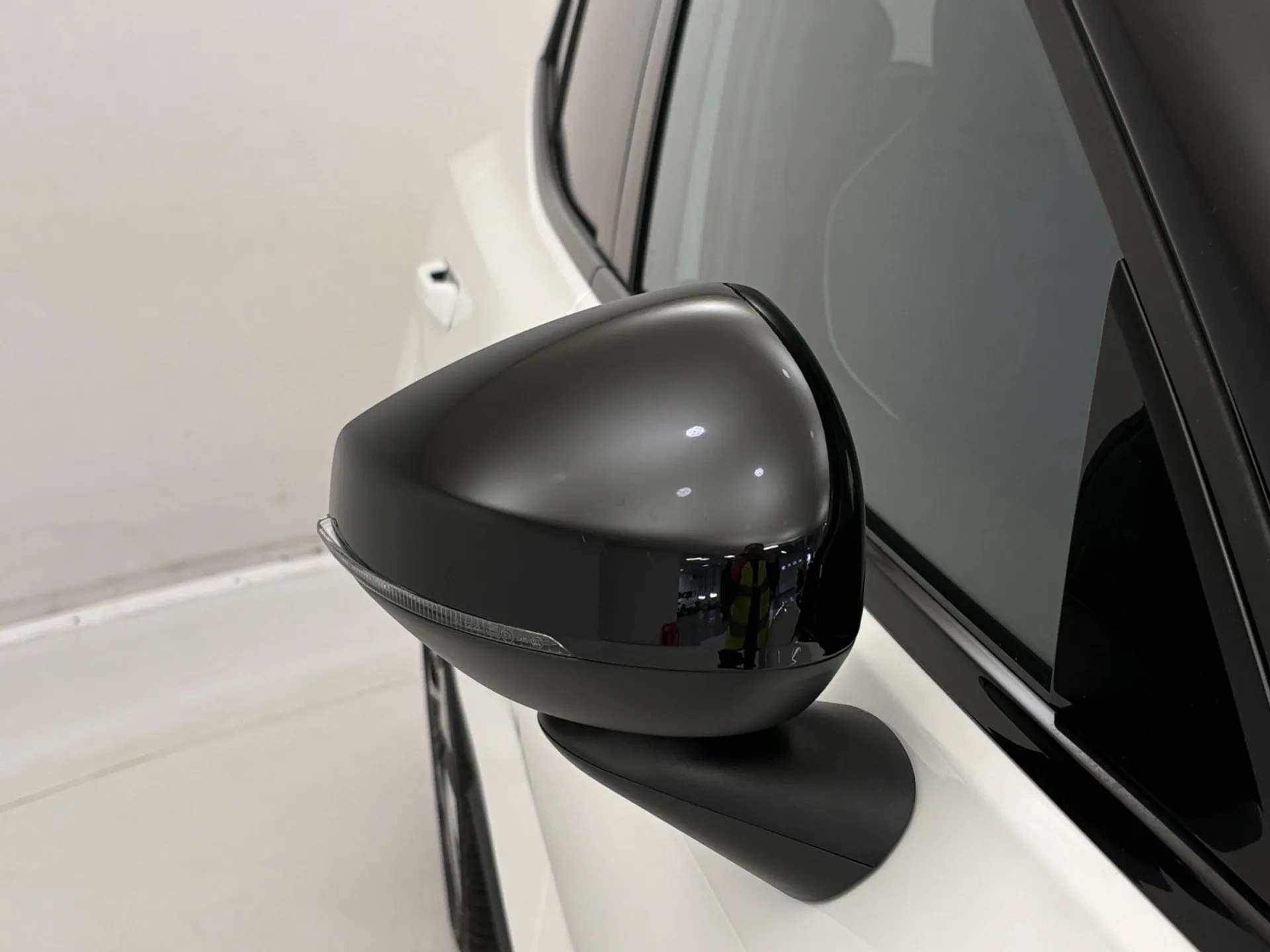 2025 VOLVO EX30 2025 VOLVO EX30